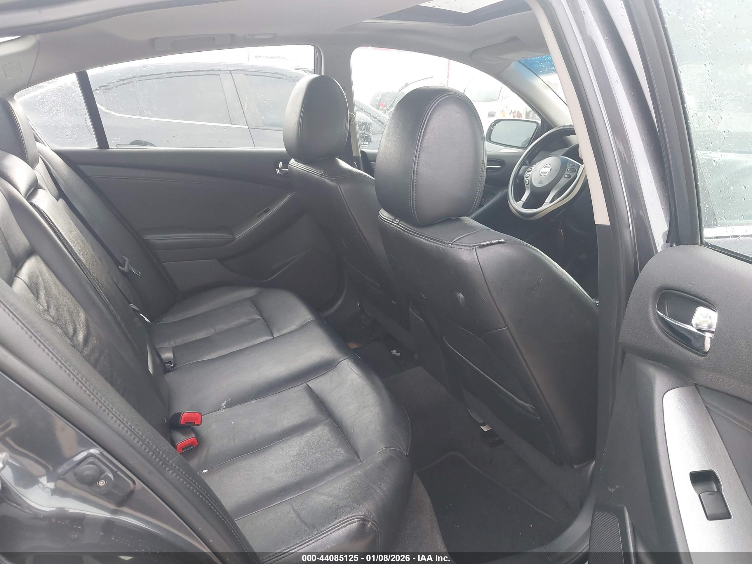 NISSAN ALTIMA image 5