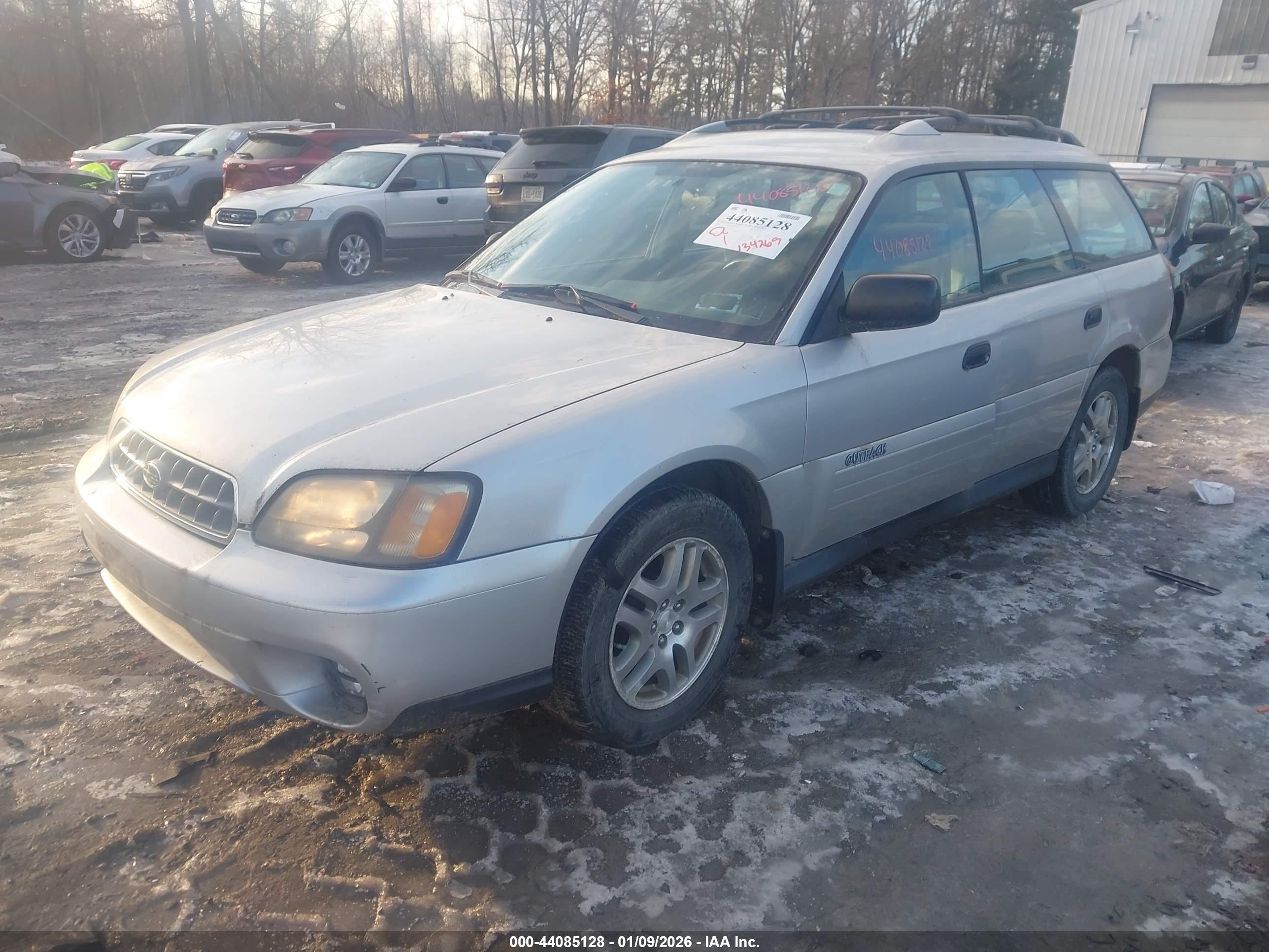 SUBARU OUTBACK image 2