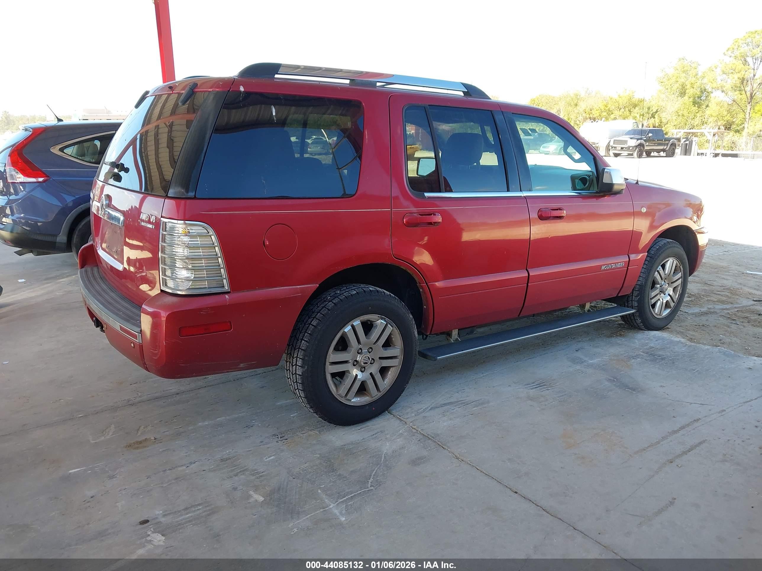 MERCURY MOUNTAINEER image 4