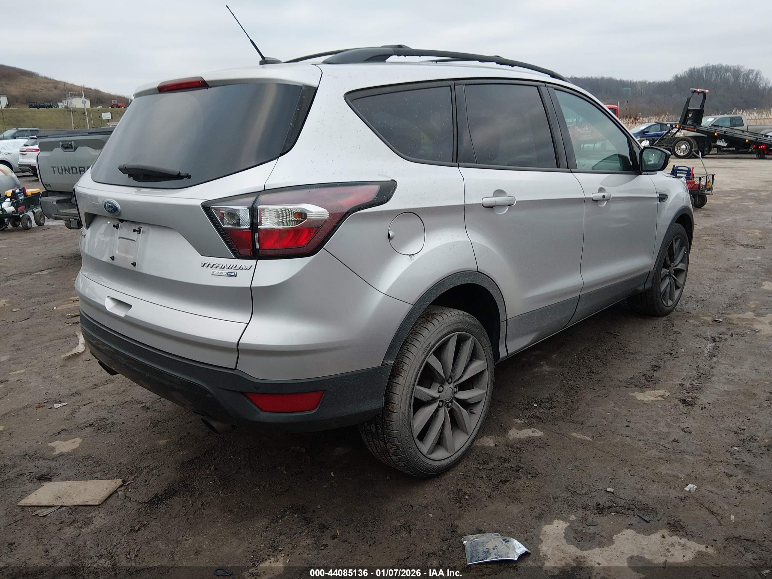 FORD ESCAPE image 4