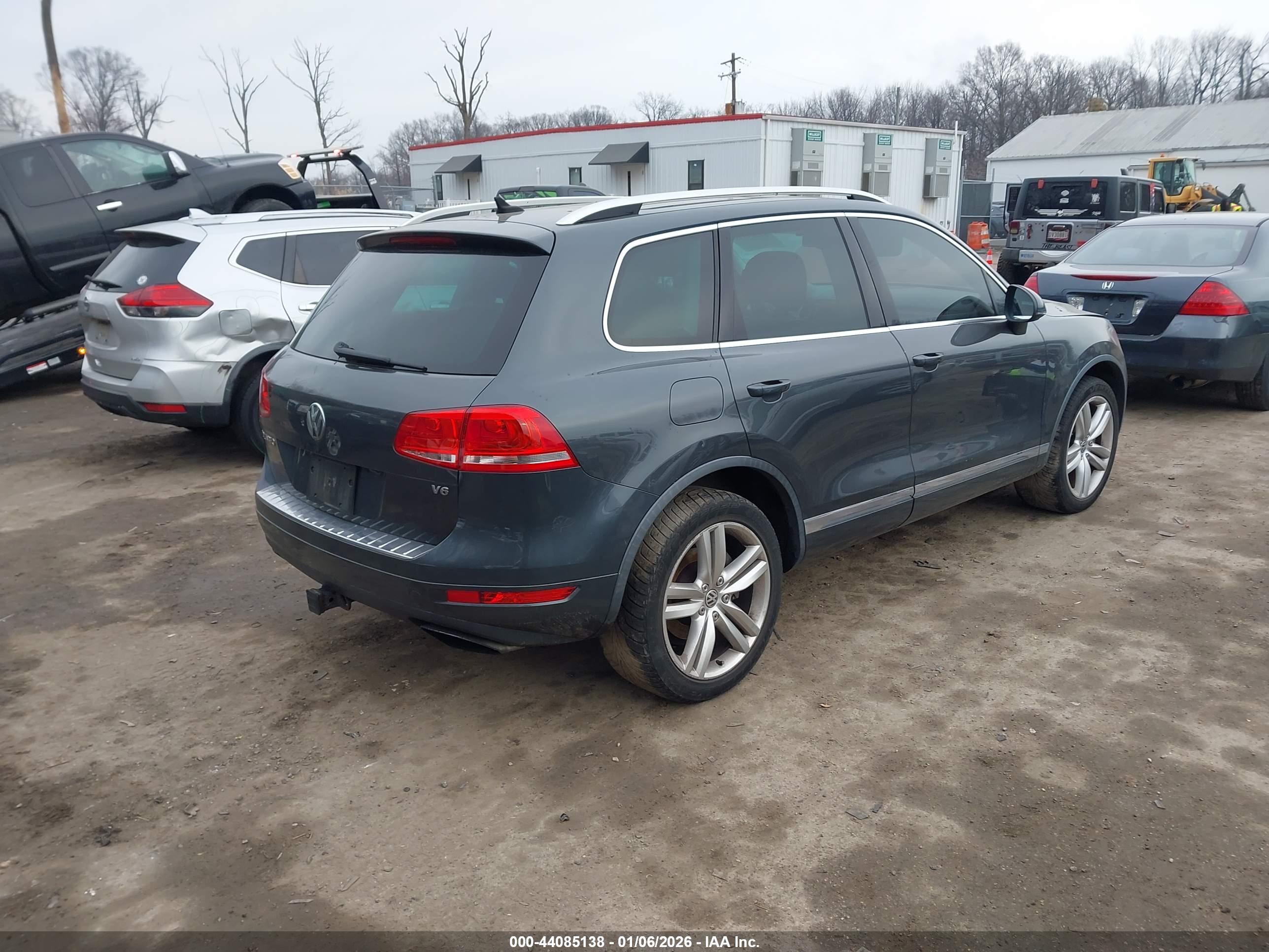 VOLKSWAGEN TOUAREG image 4