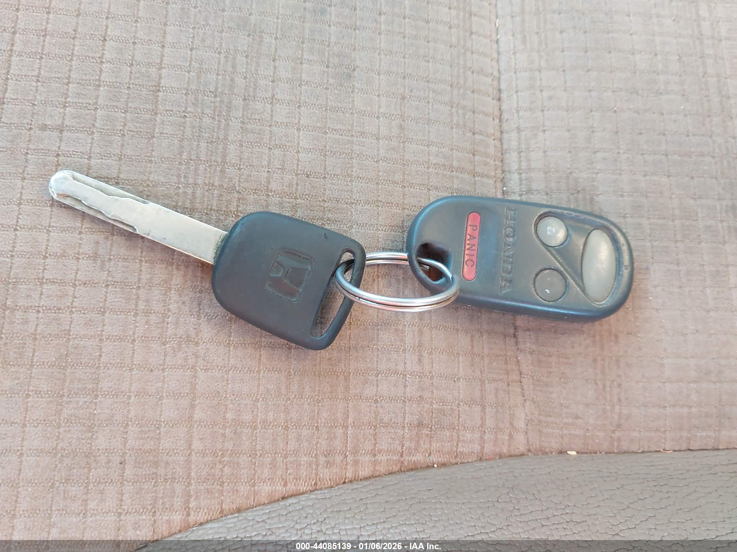 HONDA CR-V image 11