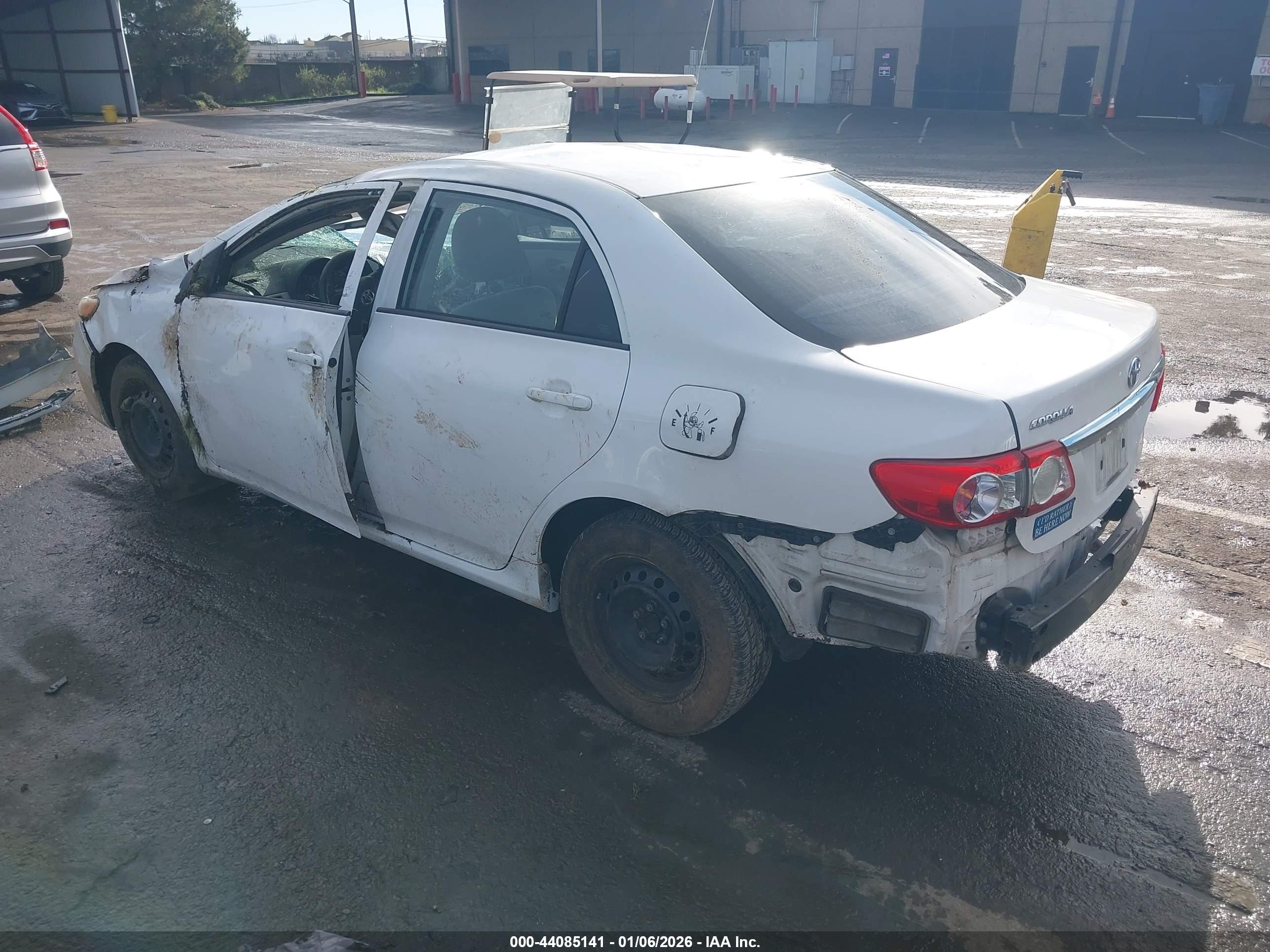 TOYOTA COROLLA image 3