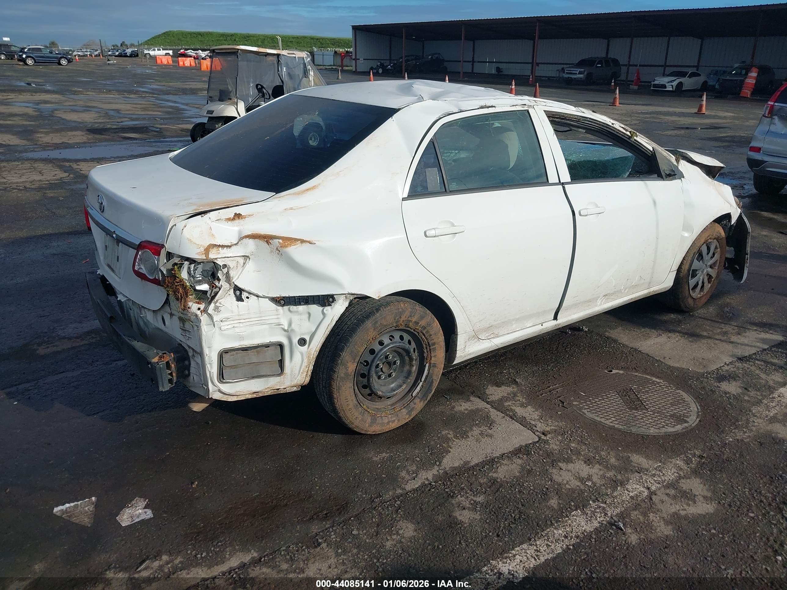 TOYOTA COROLLA image 4