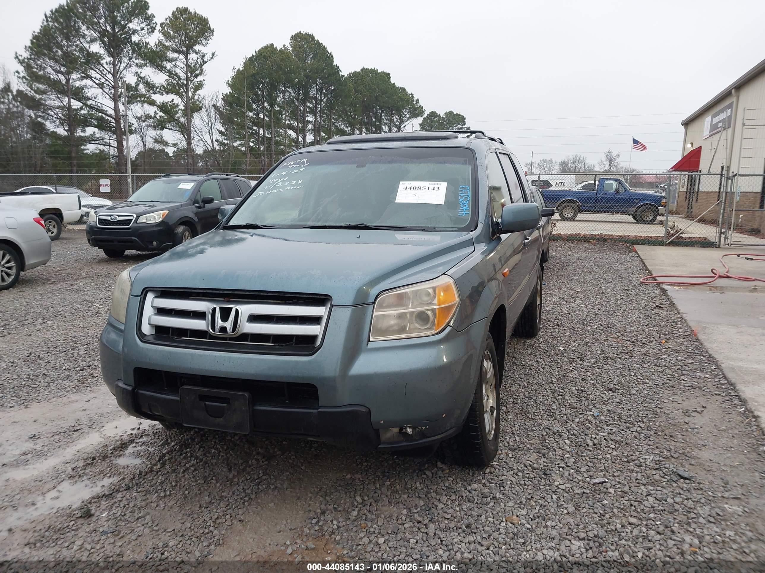 HONDA PILOT image 6