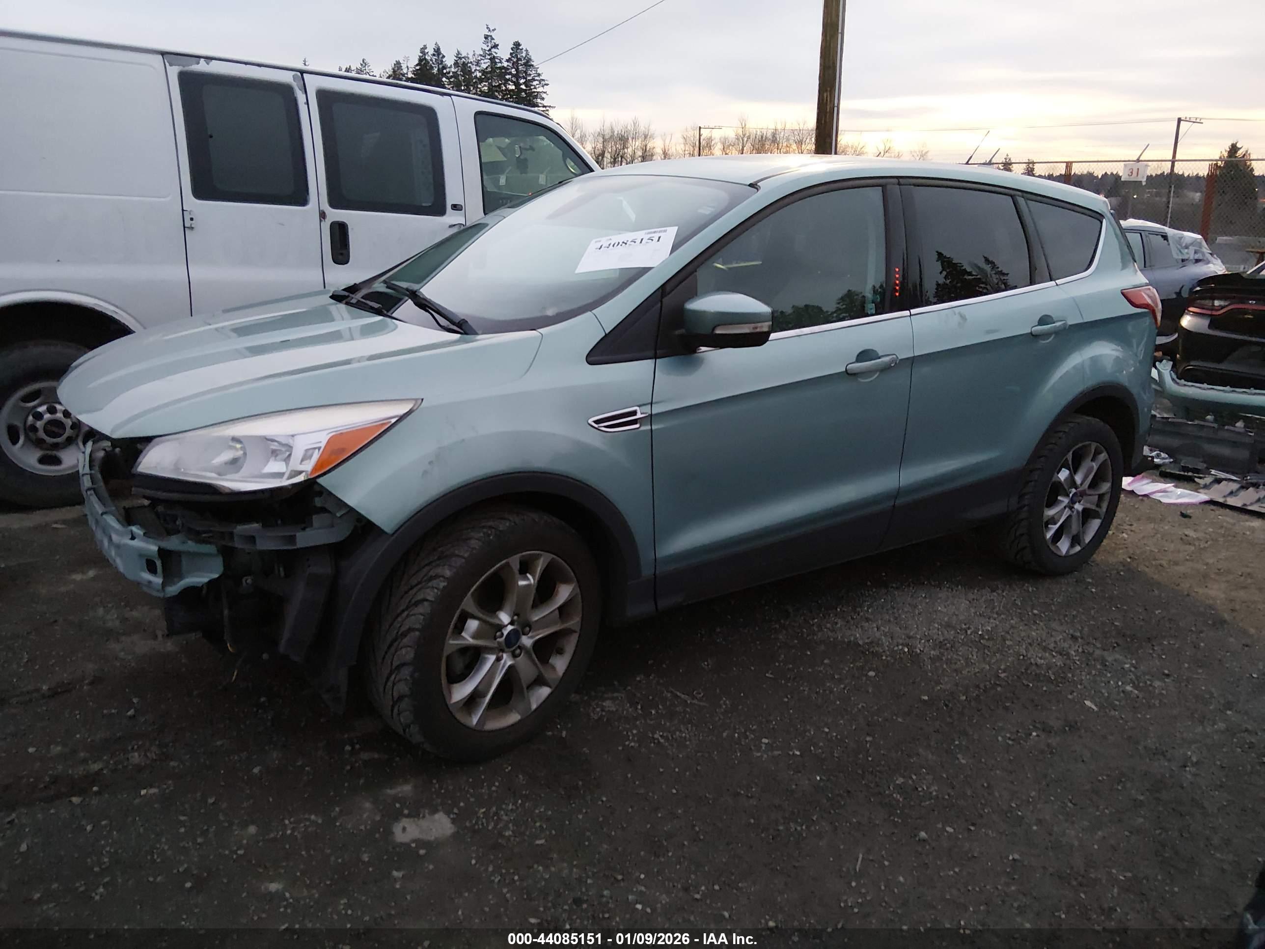 FORD ESCAPE image 2