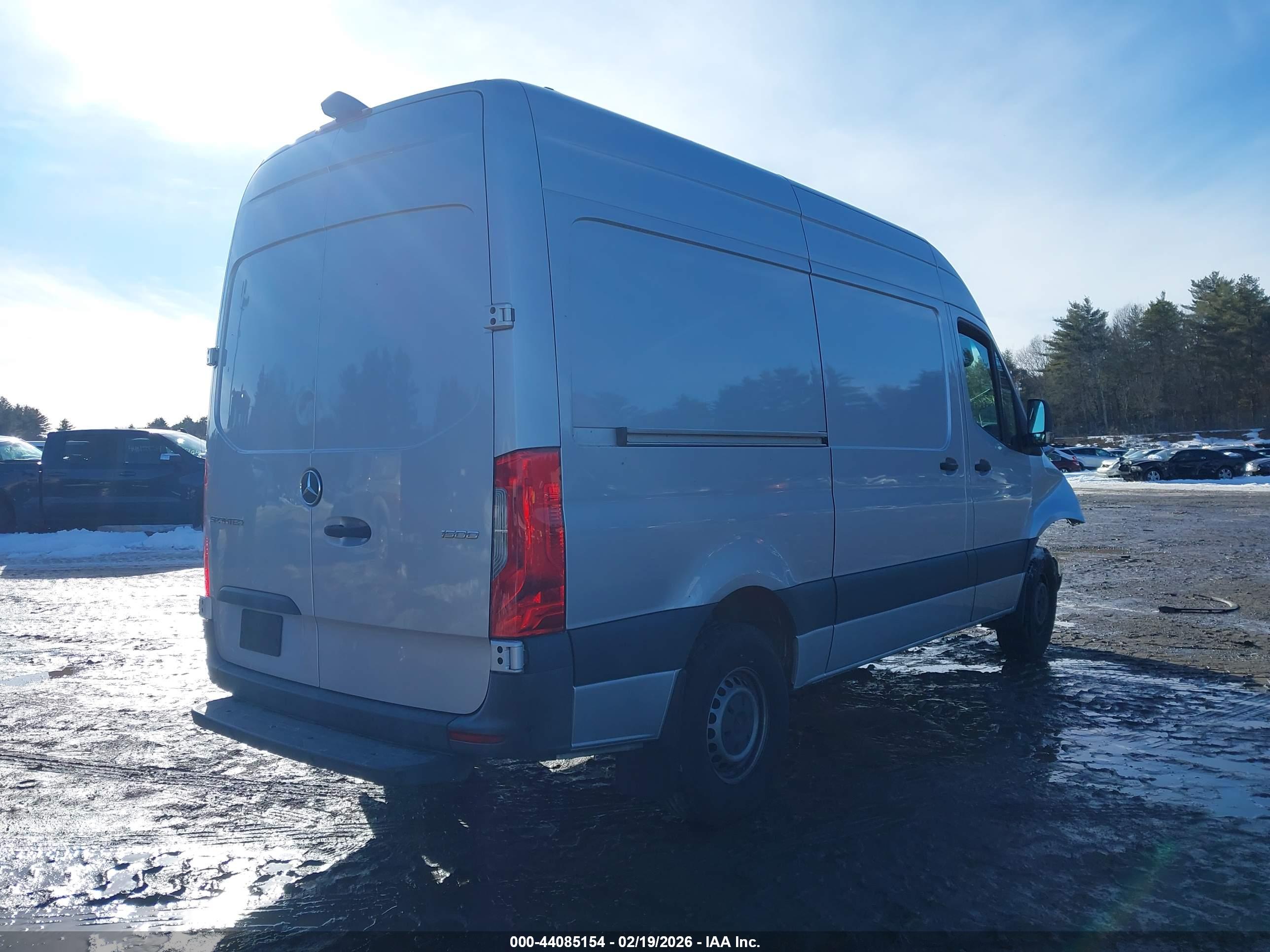 MERCEDES-BENZ SPRINTER image 4