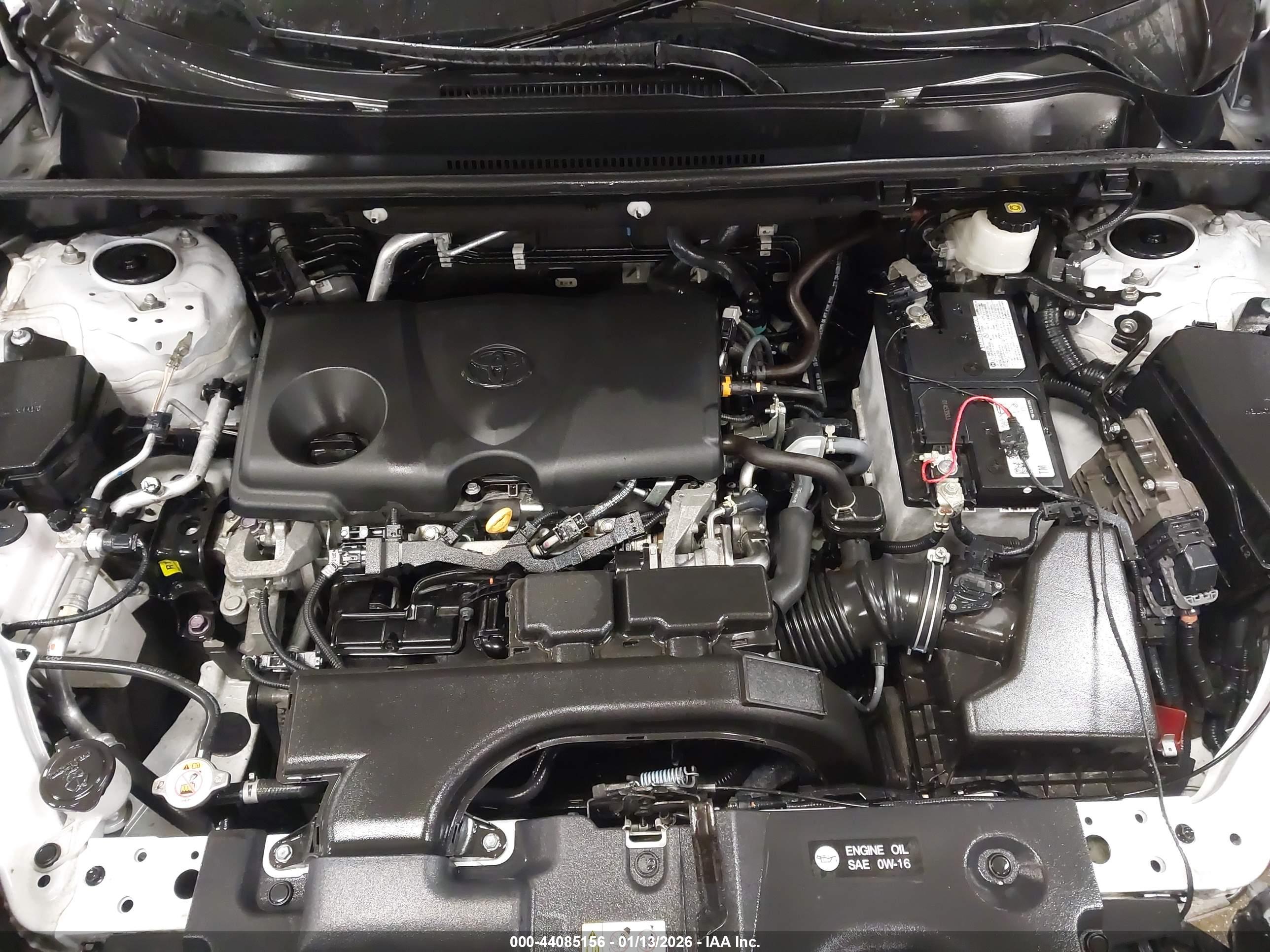 TOYOTA RAV4 image 10