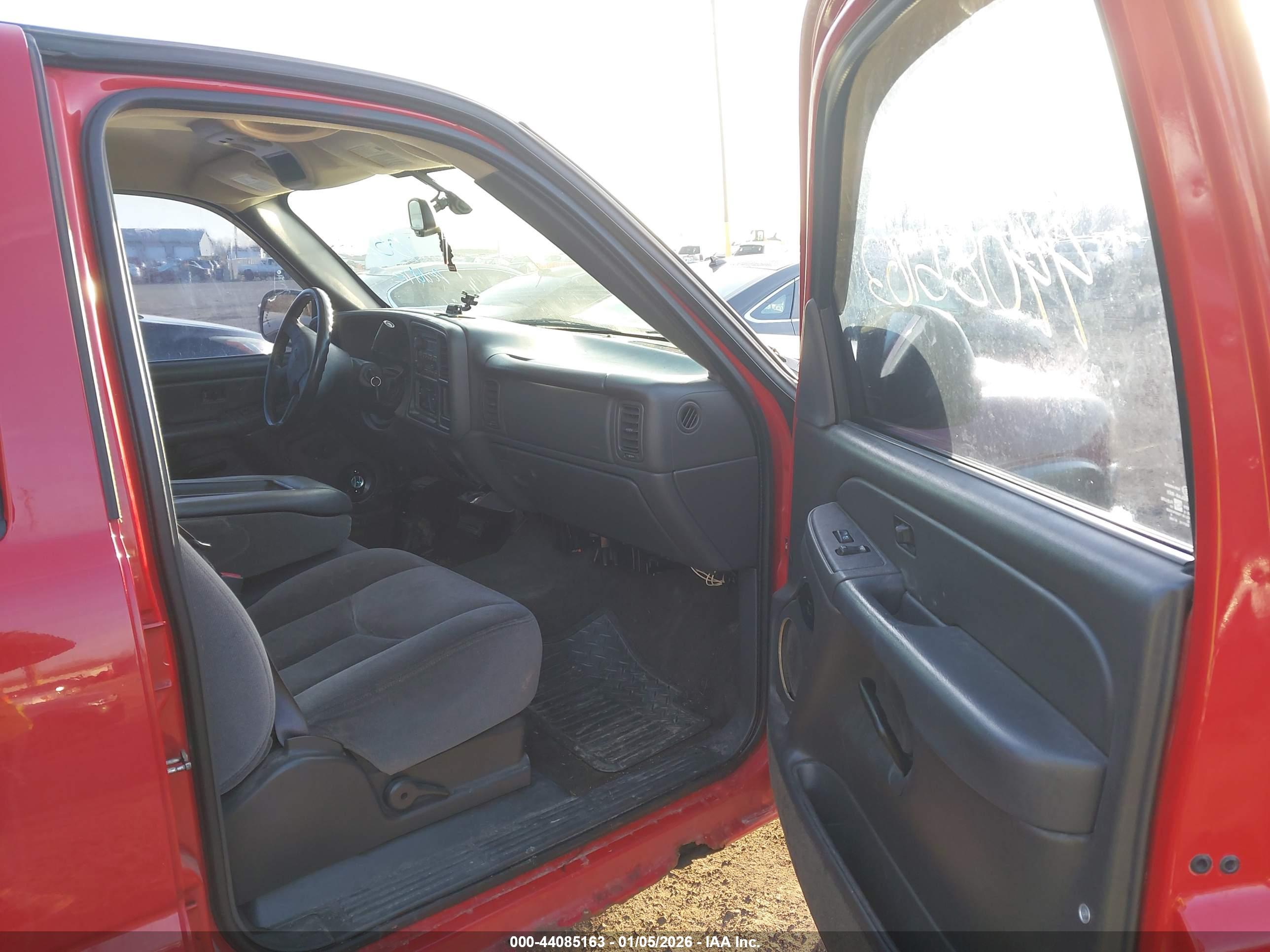 GMC SIERRA image 5