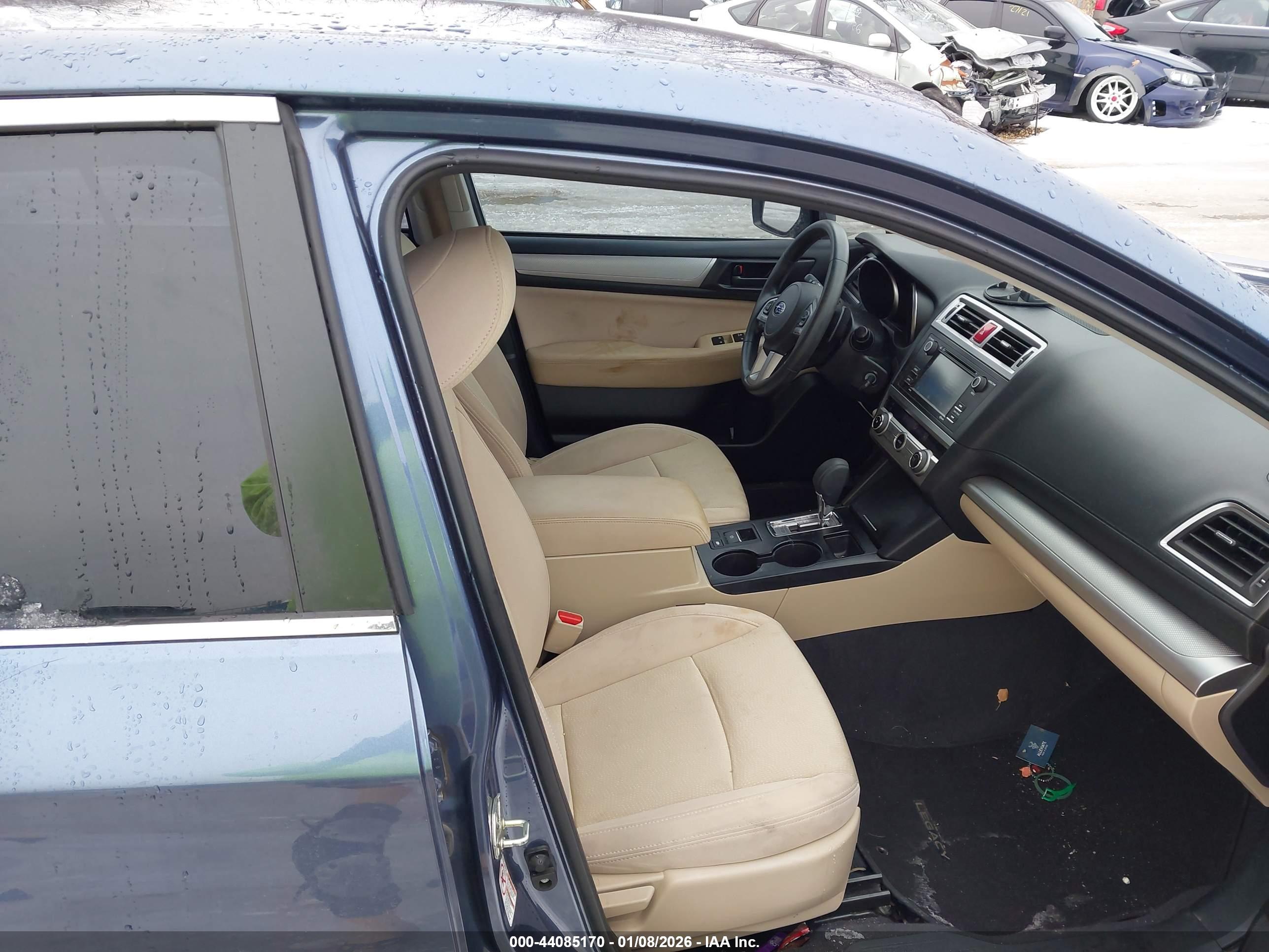 SUBARU LEGACY image 5