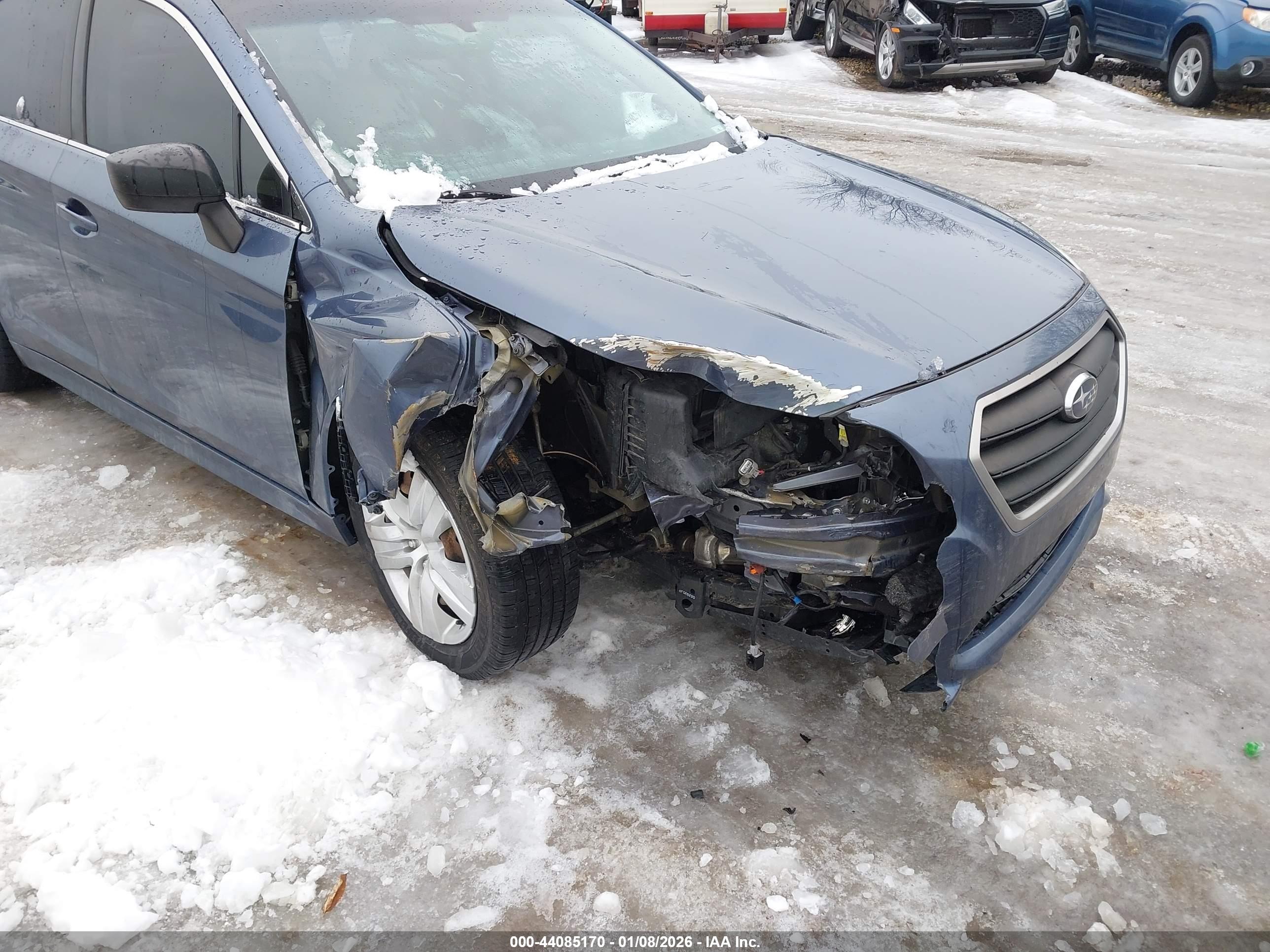 SUBARU LEGACY image 6