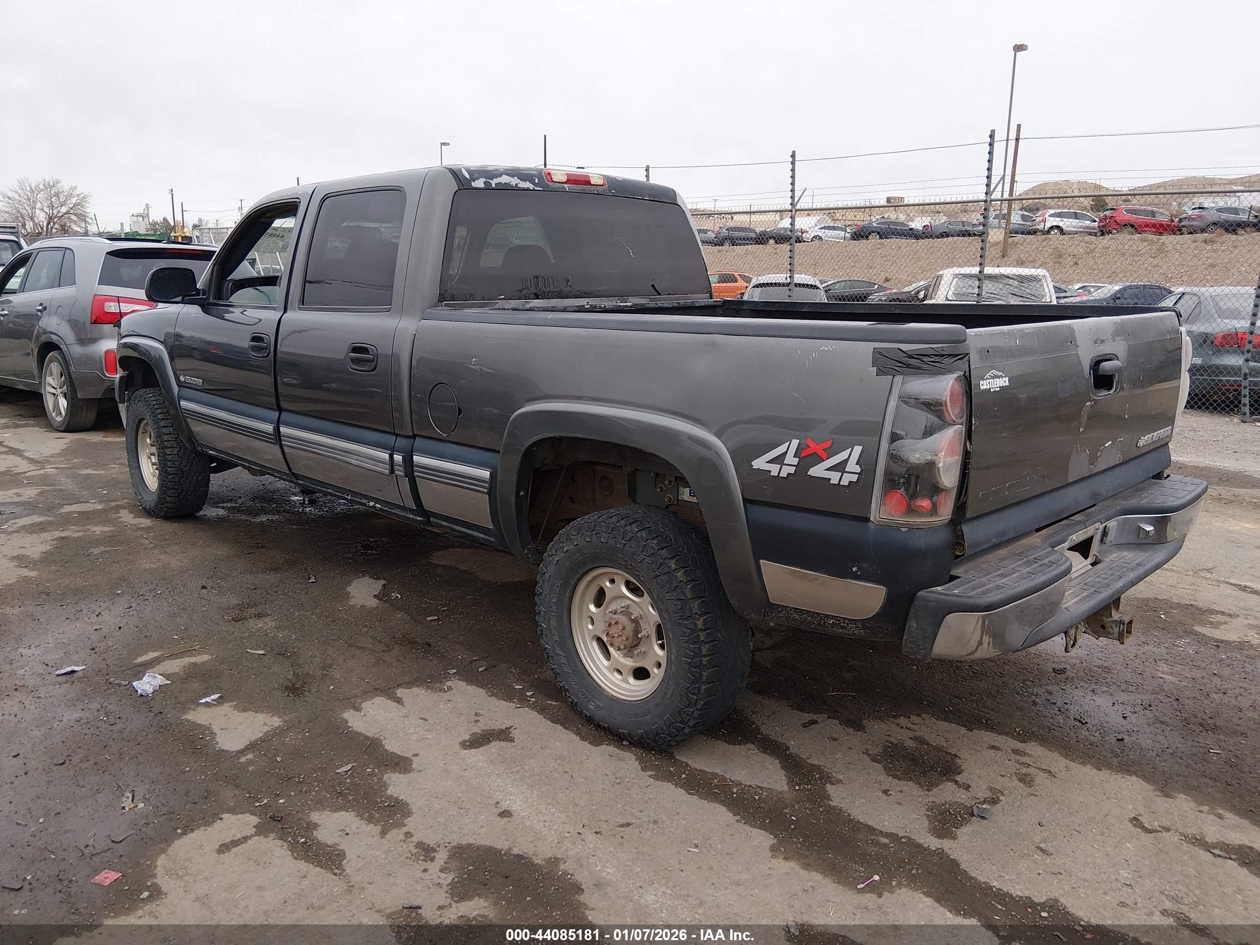 CHEVROLET SILVERADO image 3