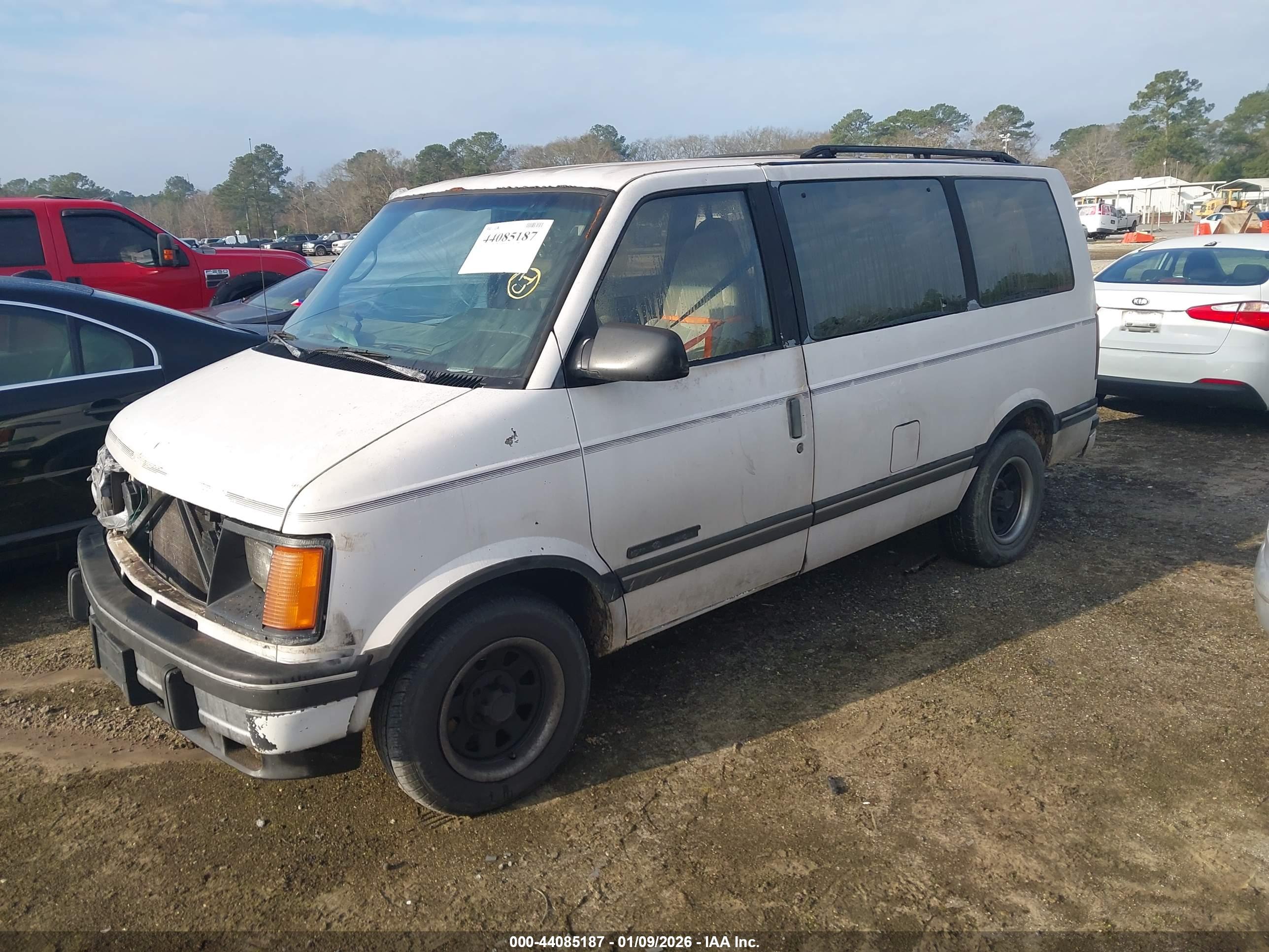 GMC SAFARI image 2
