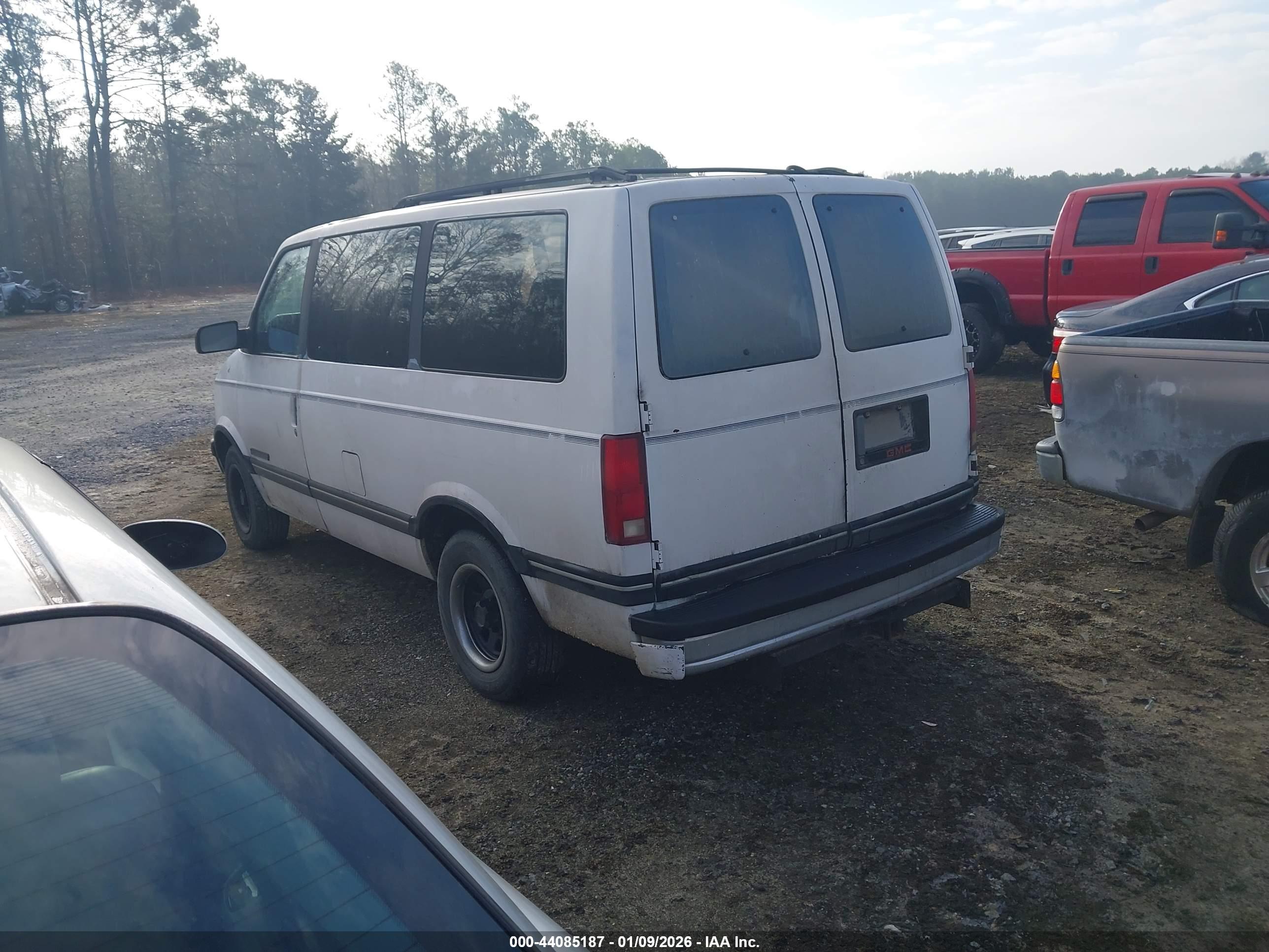 GMC SAFARI image 3