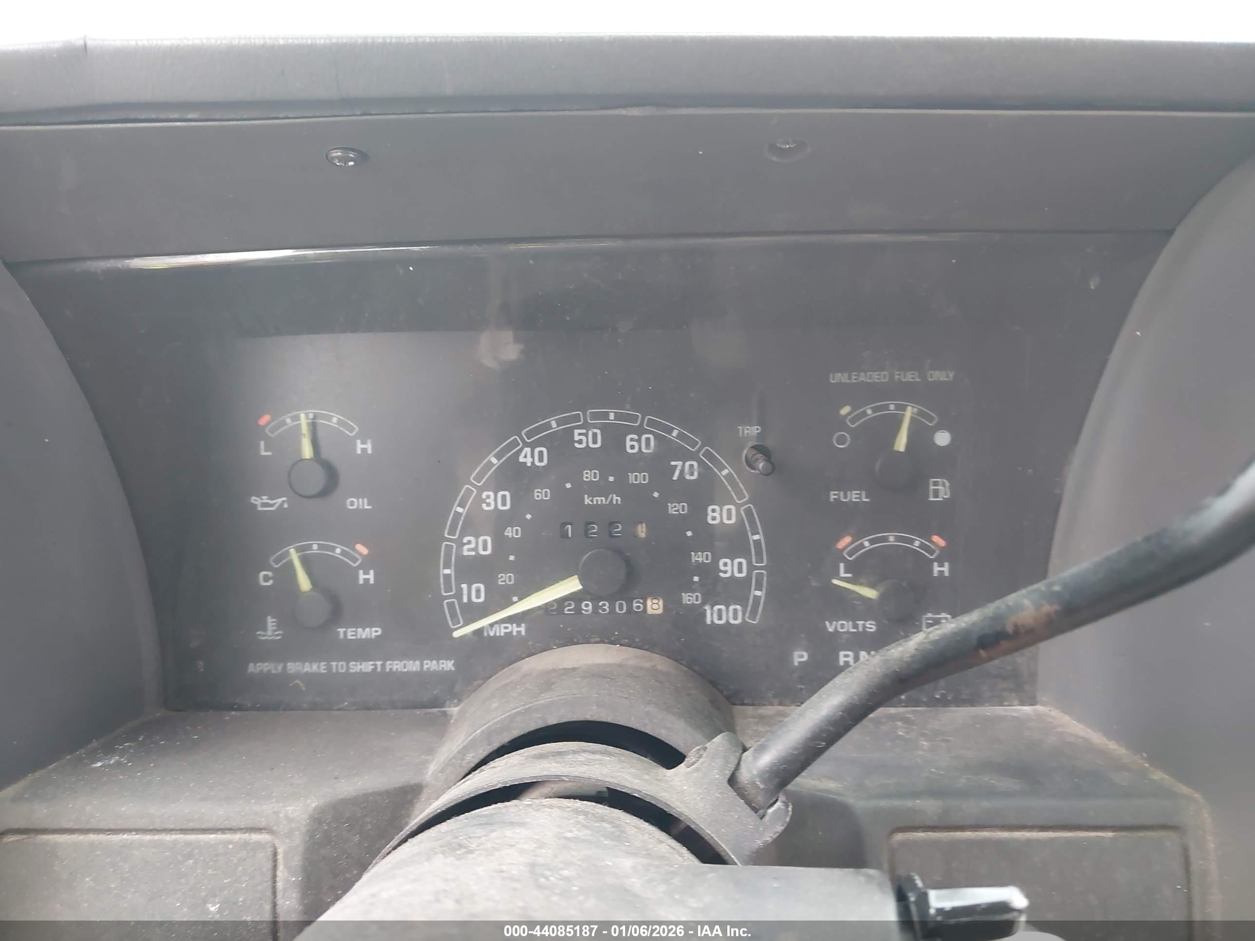 GMC SAFARI image 7