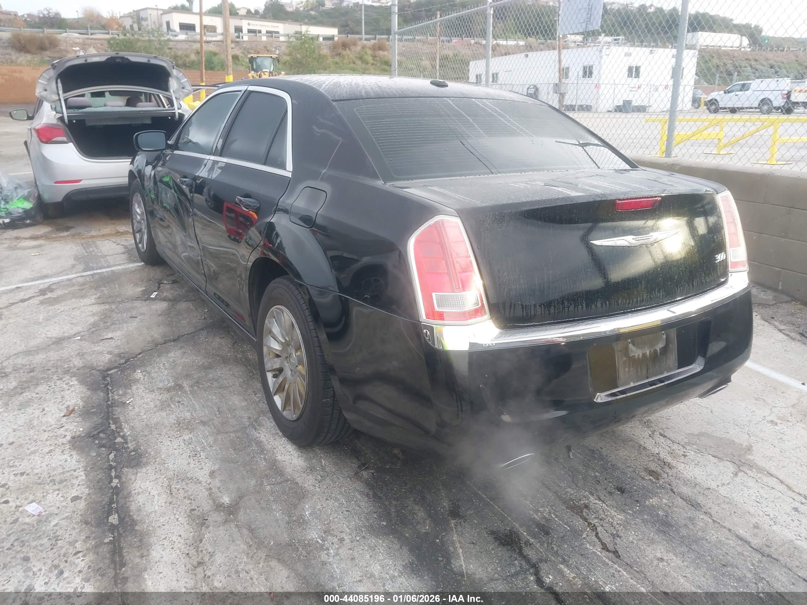 CHRYSLER 300 image 3
