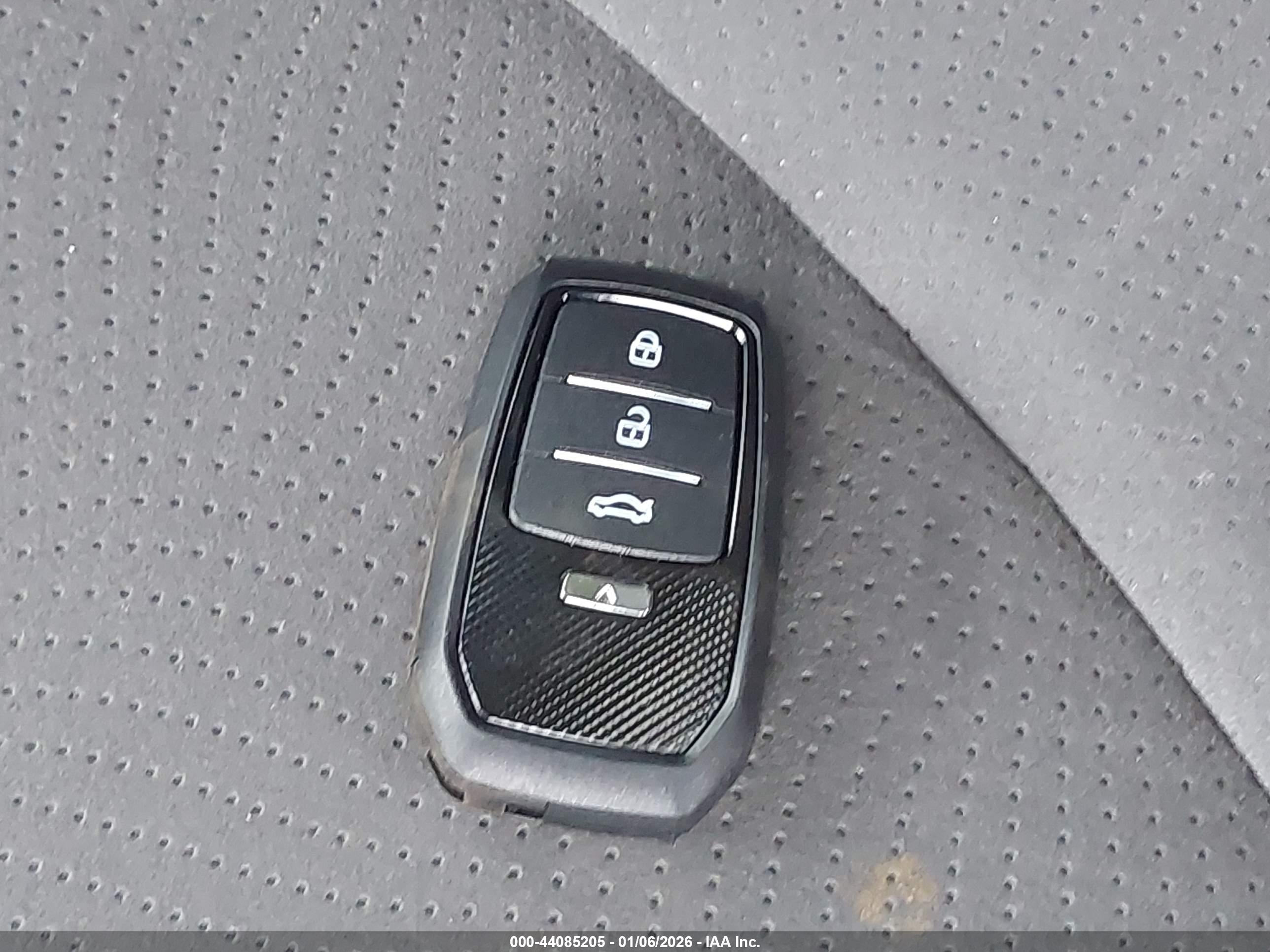 TOYOTA PRIUS image 11