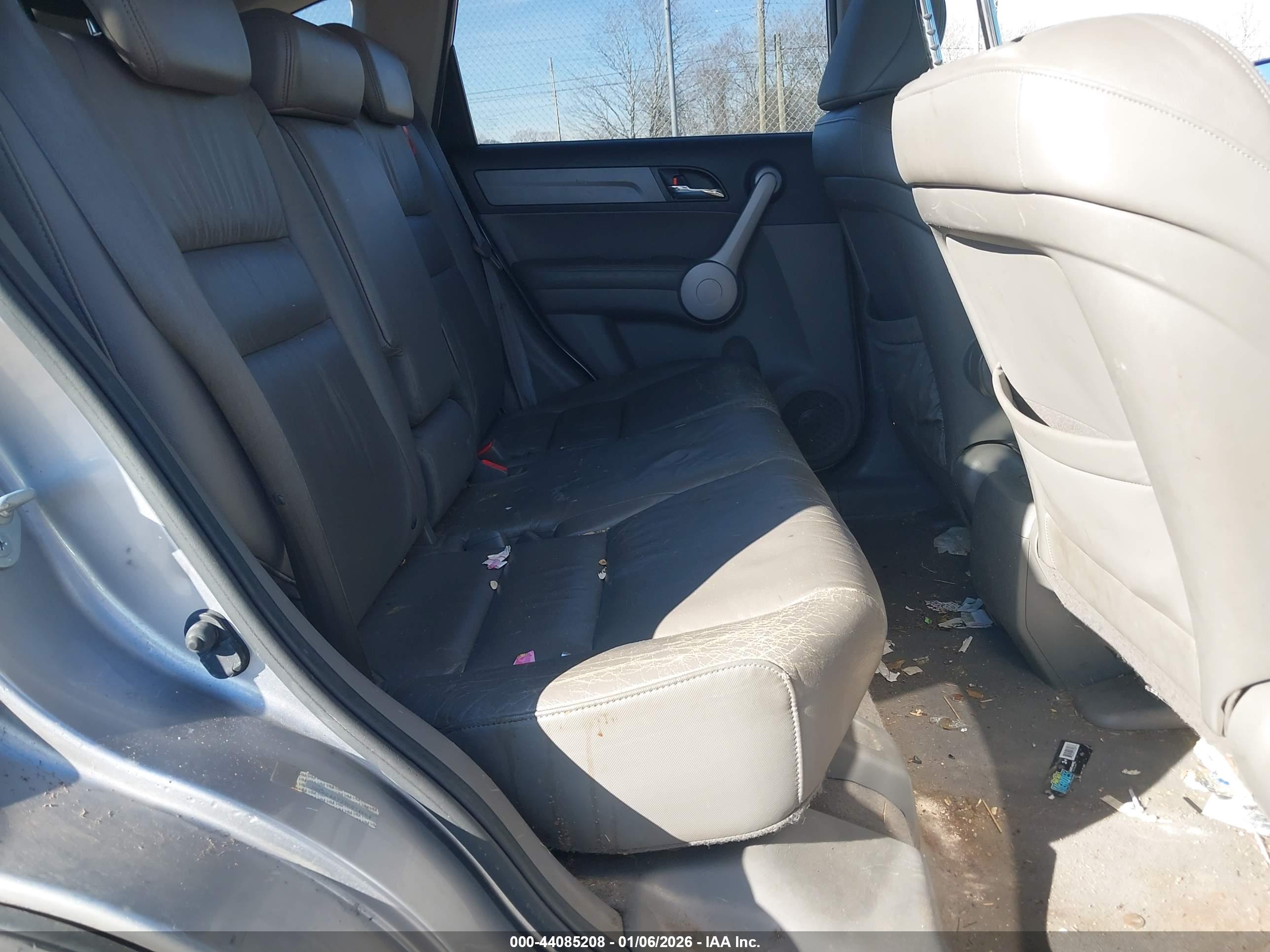 HONDA CR-V image 8