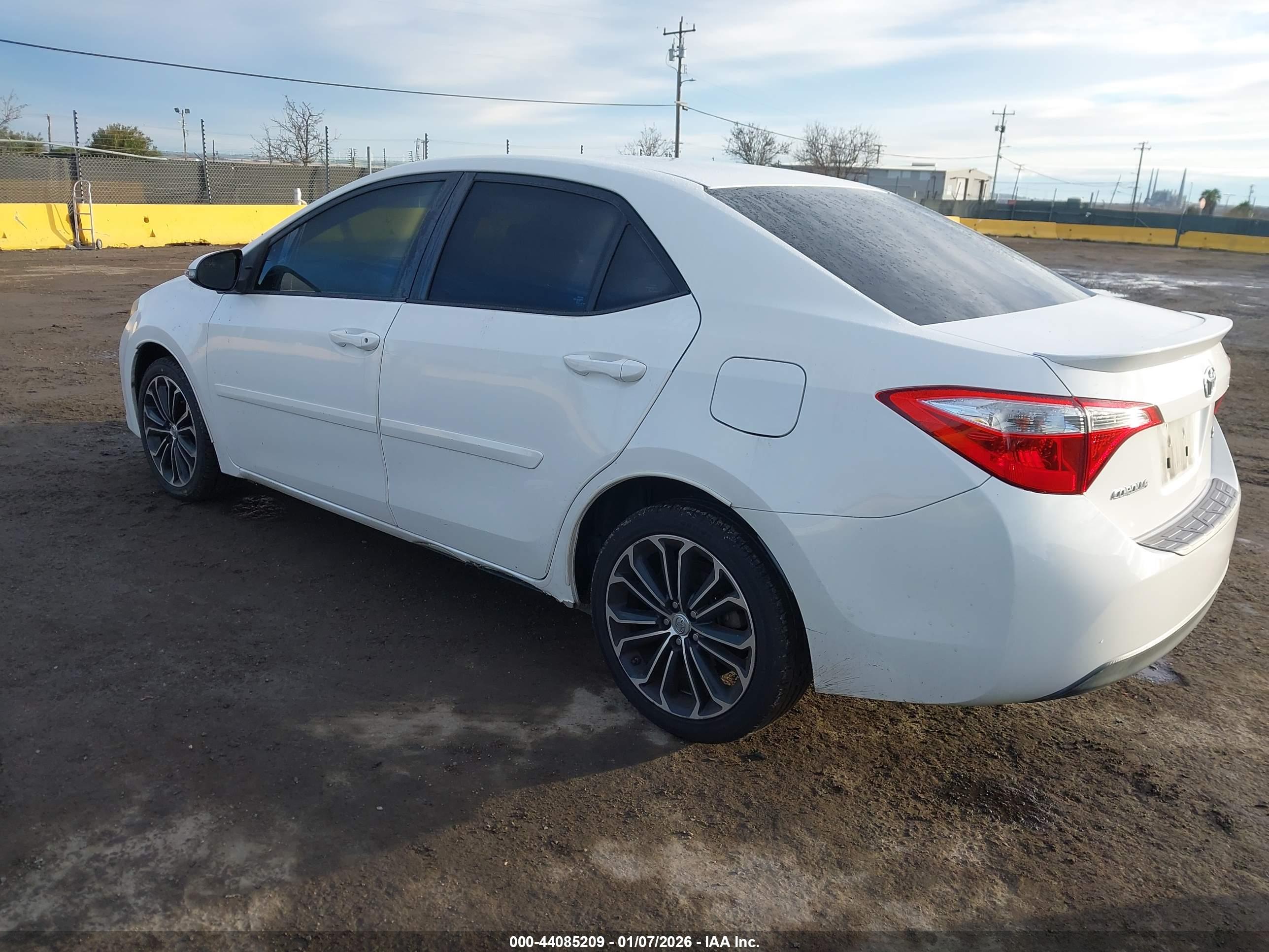 TOYOTA COROLLA image 3