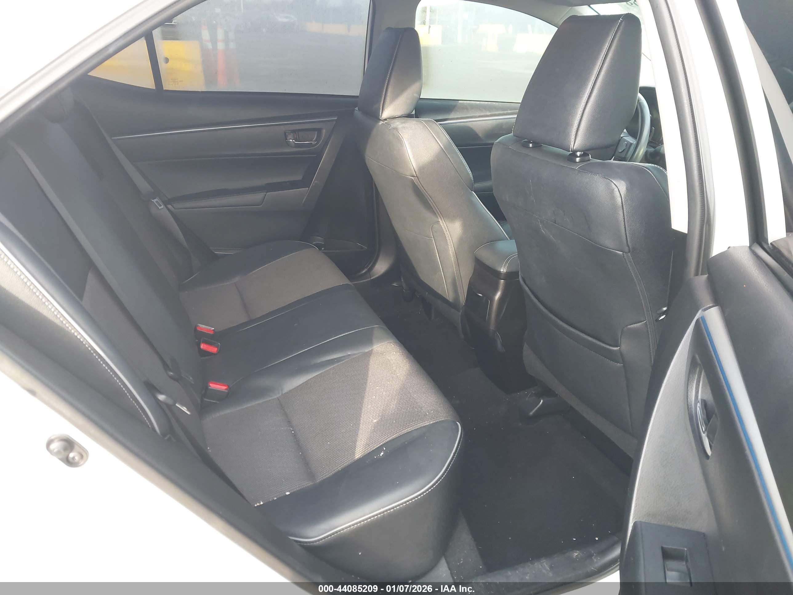 TOYOTA COROLLA image 8