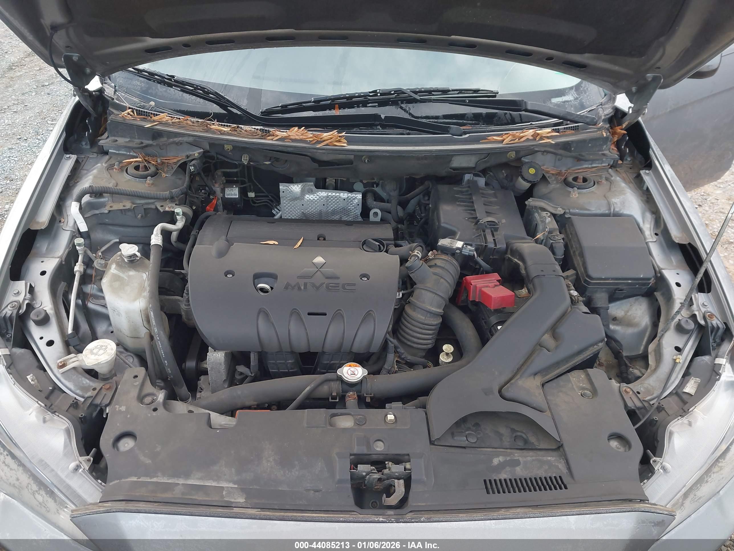 MITSUBISHI LANCER image 10