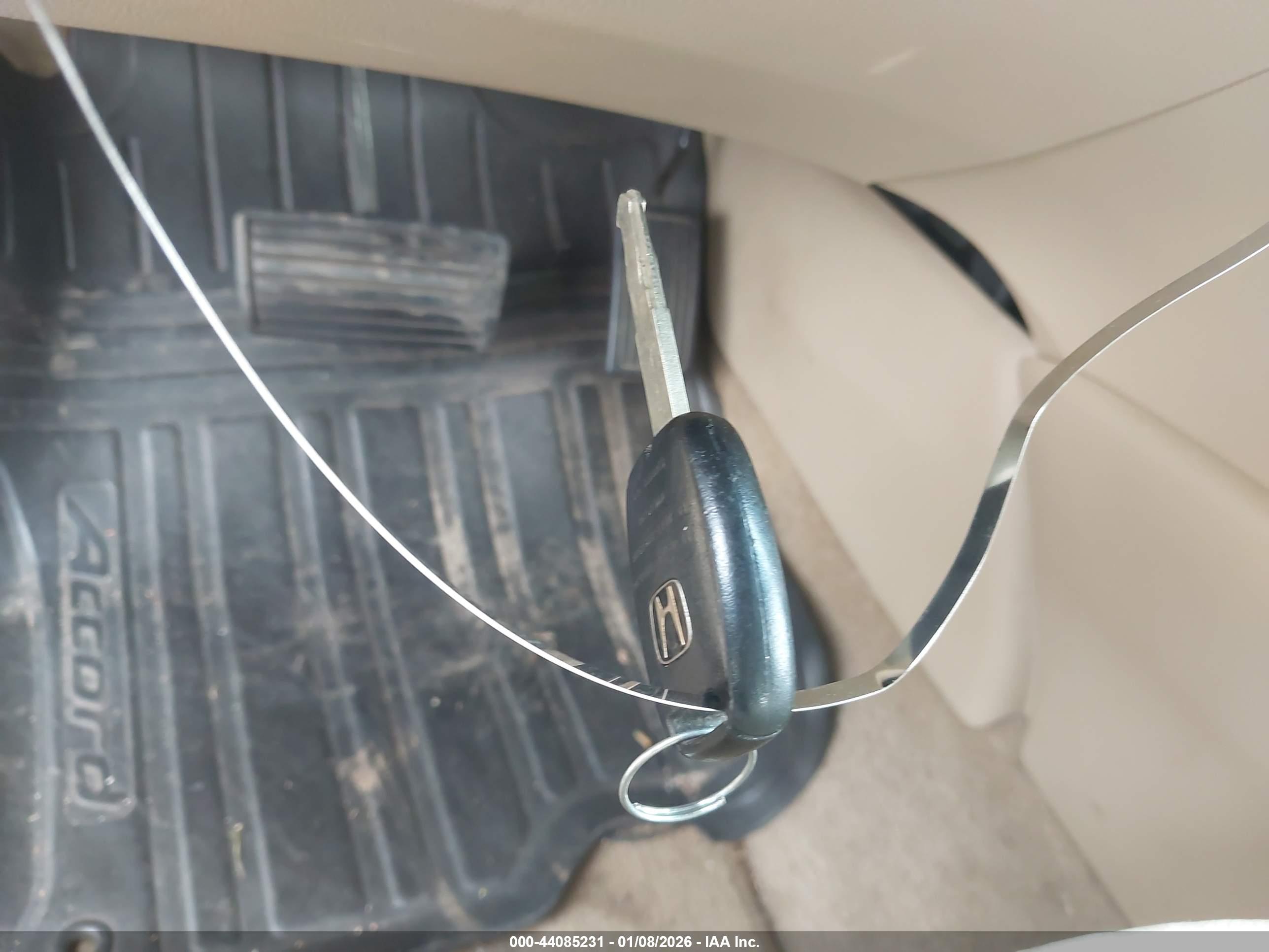 HONDA ACCORD image 11
