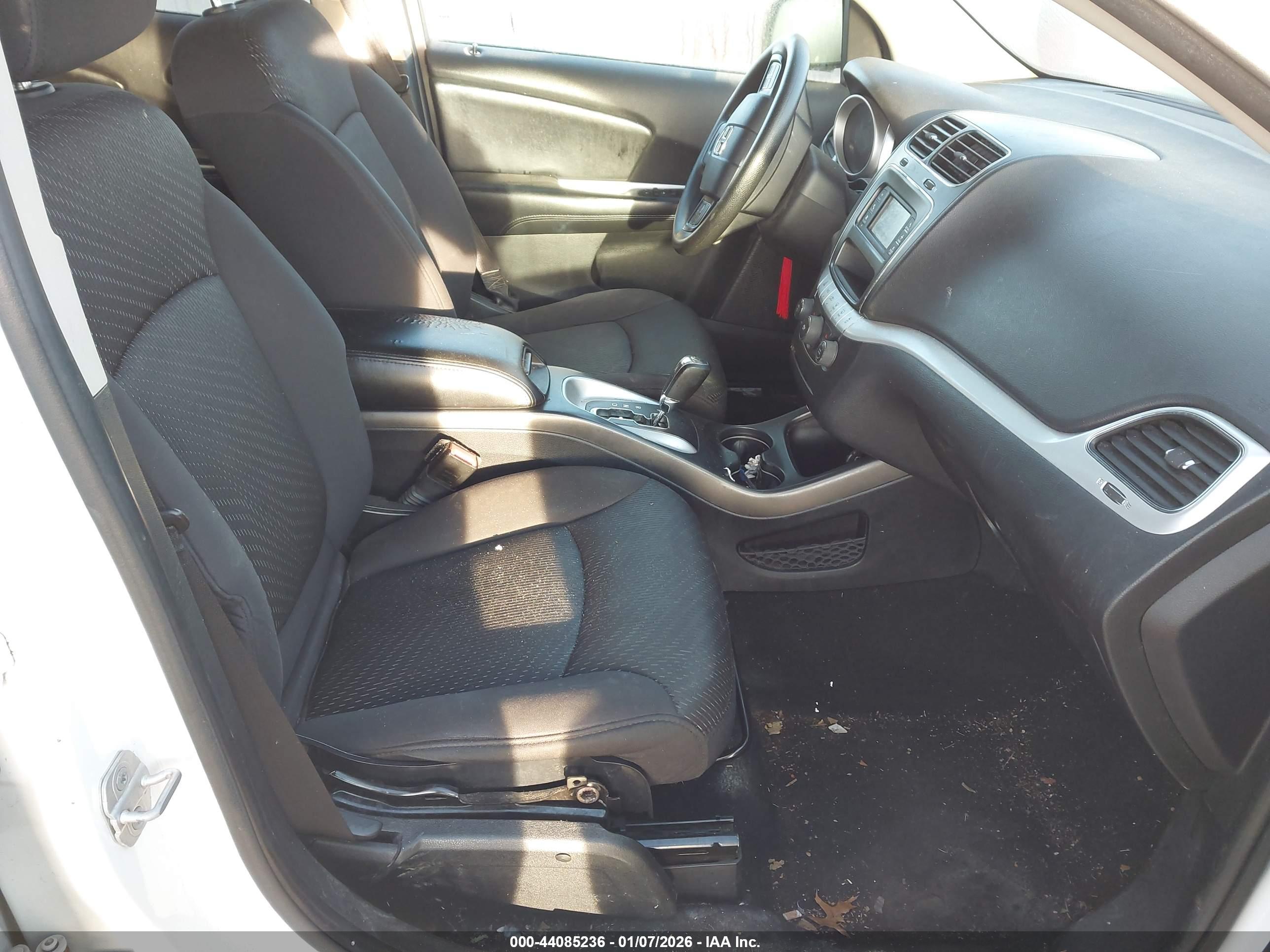 DODGE JOURNEY image 5