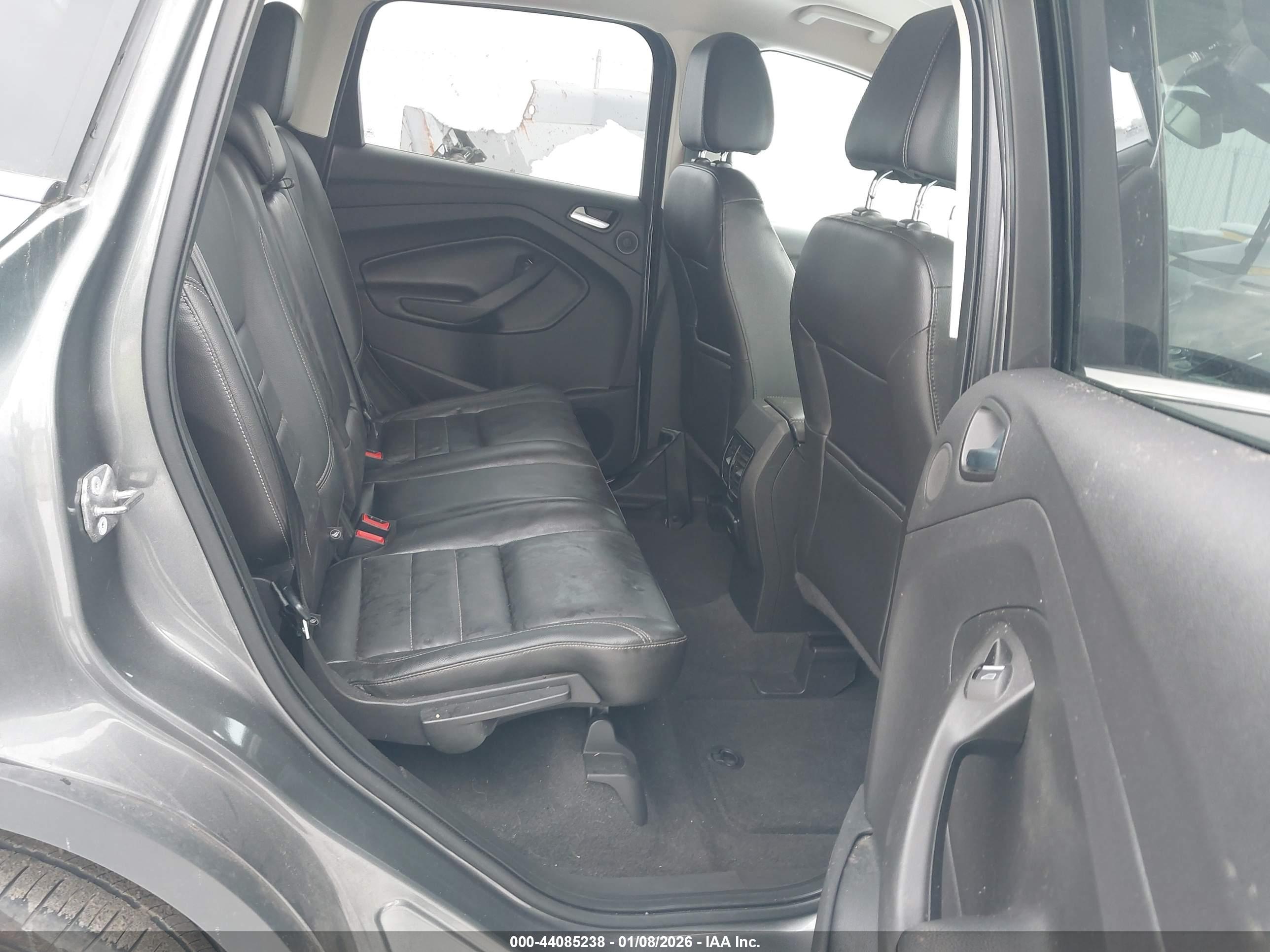 FORD ESCAPE image 8