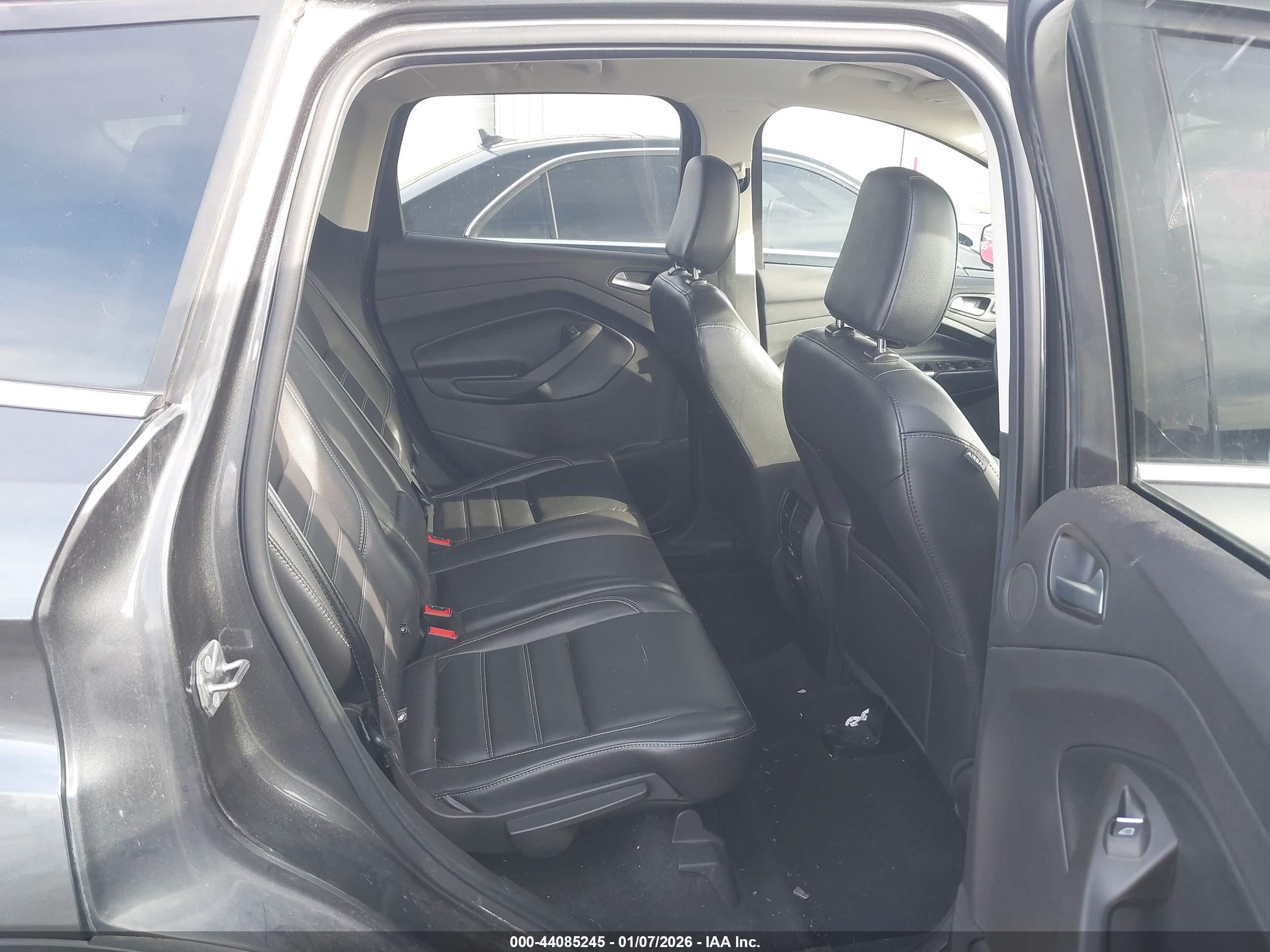 FORD ESCAPE image 8