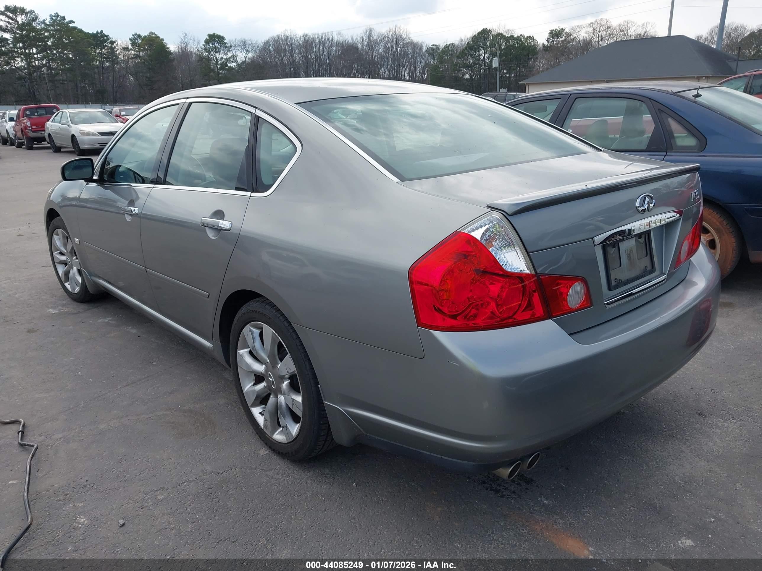 INFINITI M35 image 3
