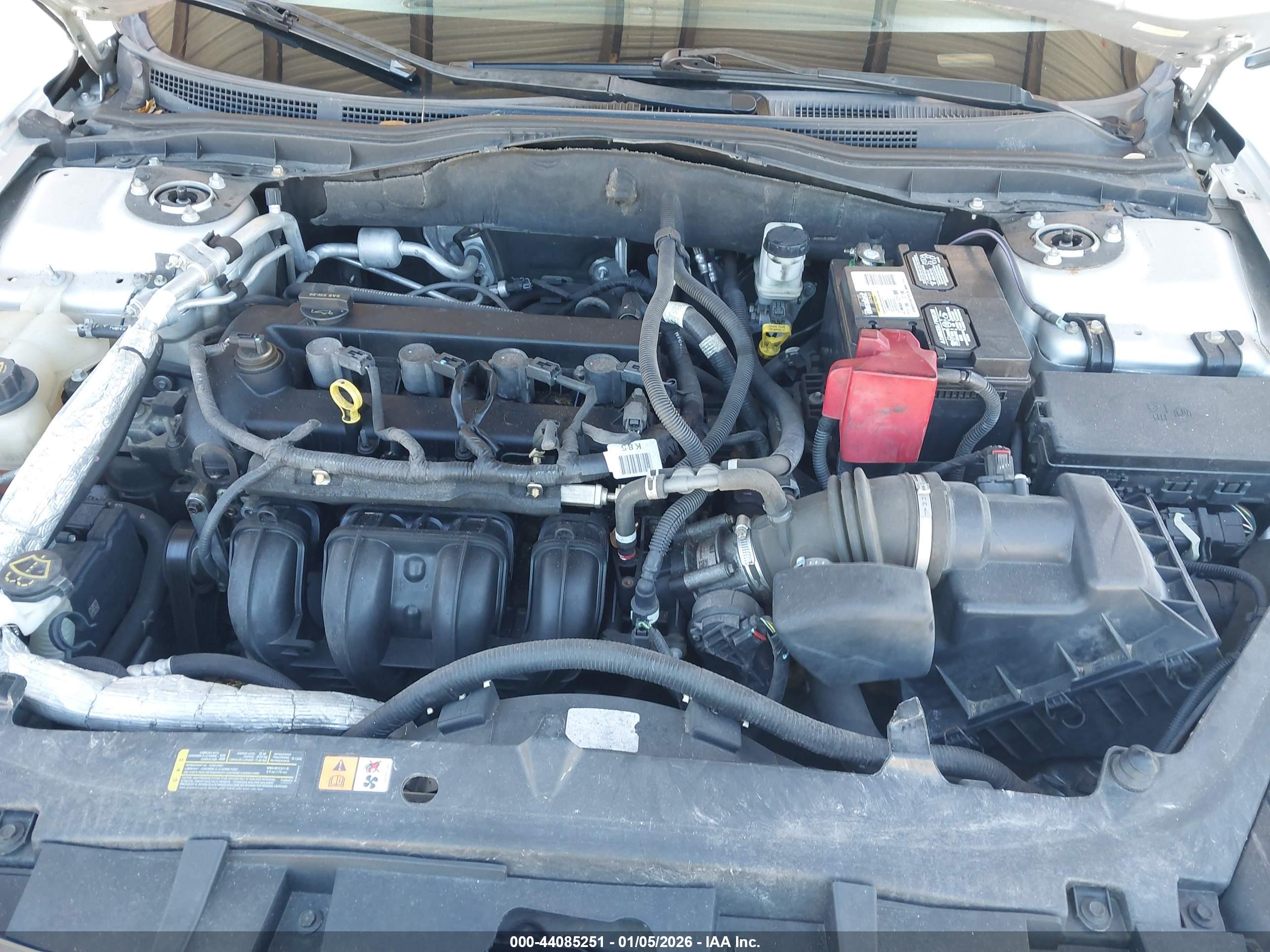 FORD FUSION image 10