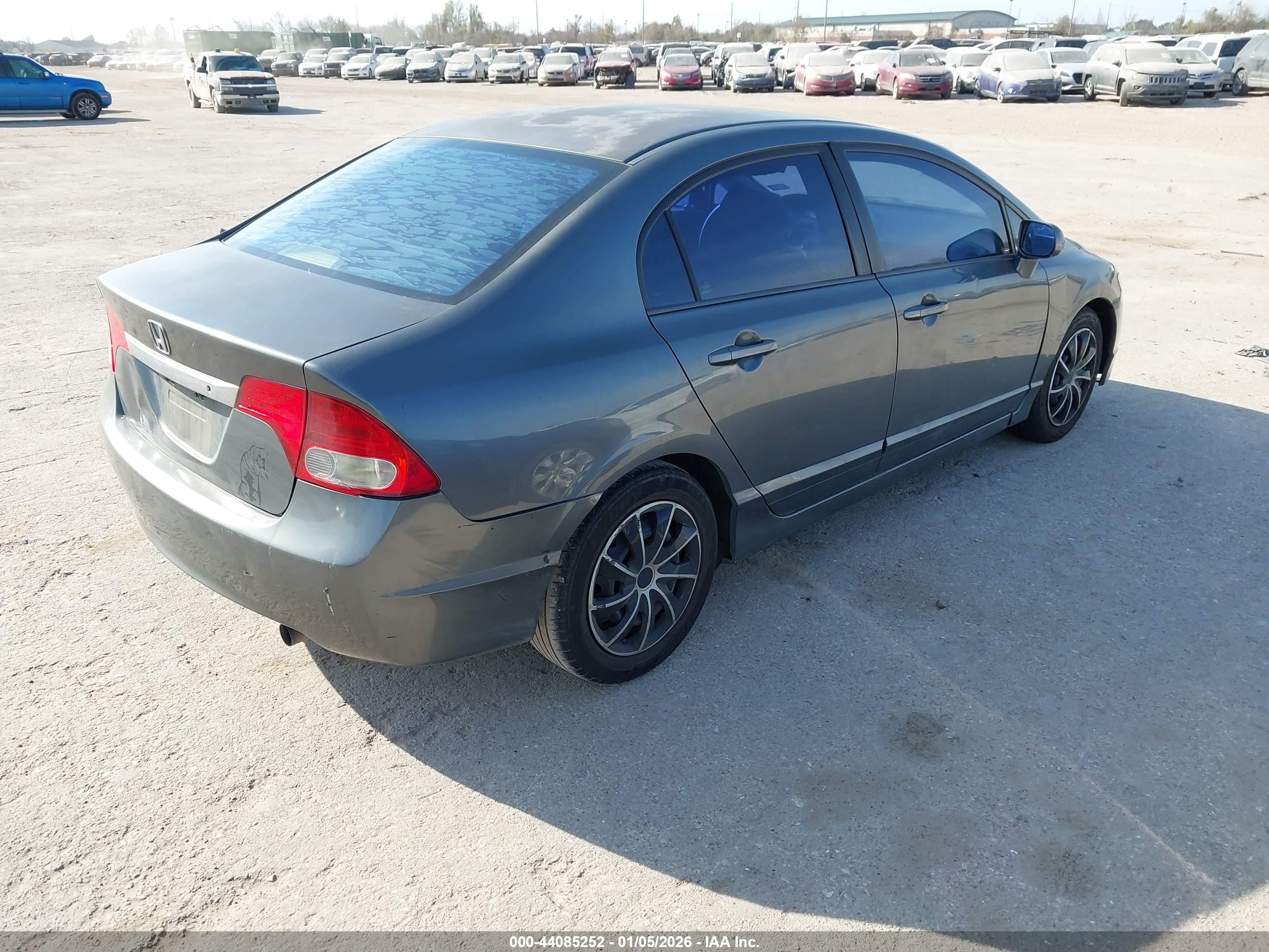 HONDA CIVIC image 4