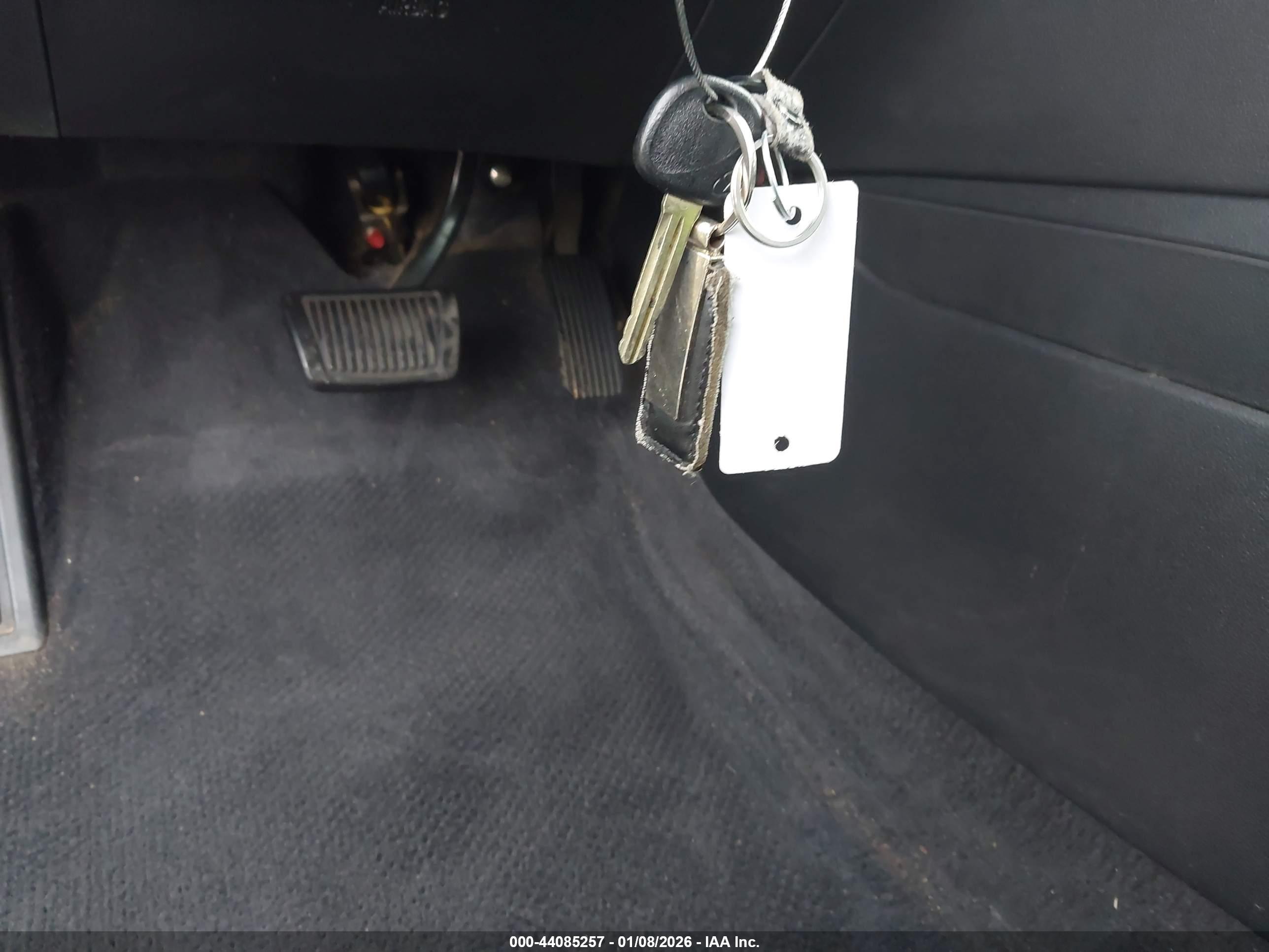 HYUNDAI ELANTRA image 11