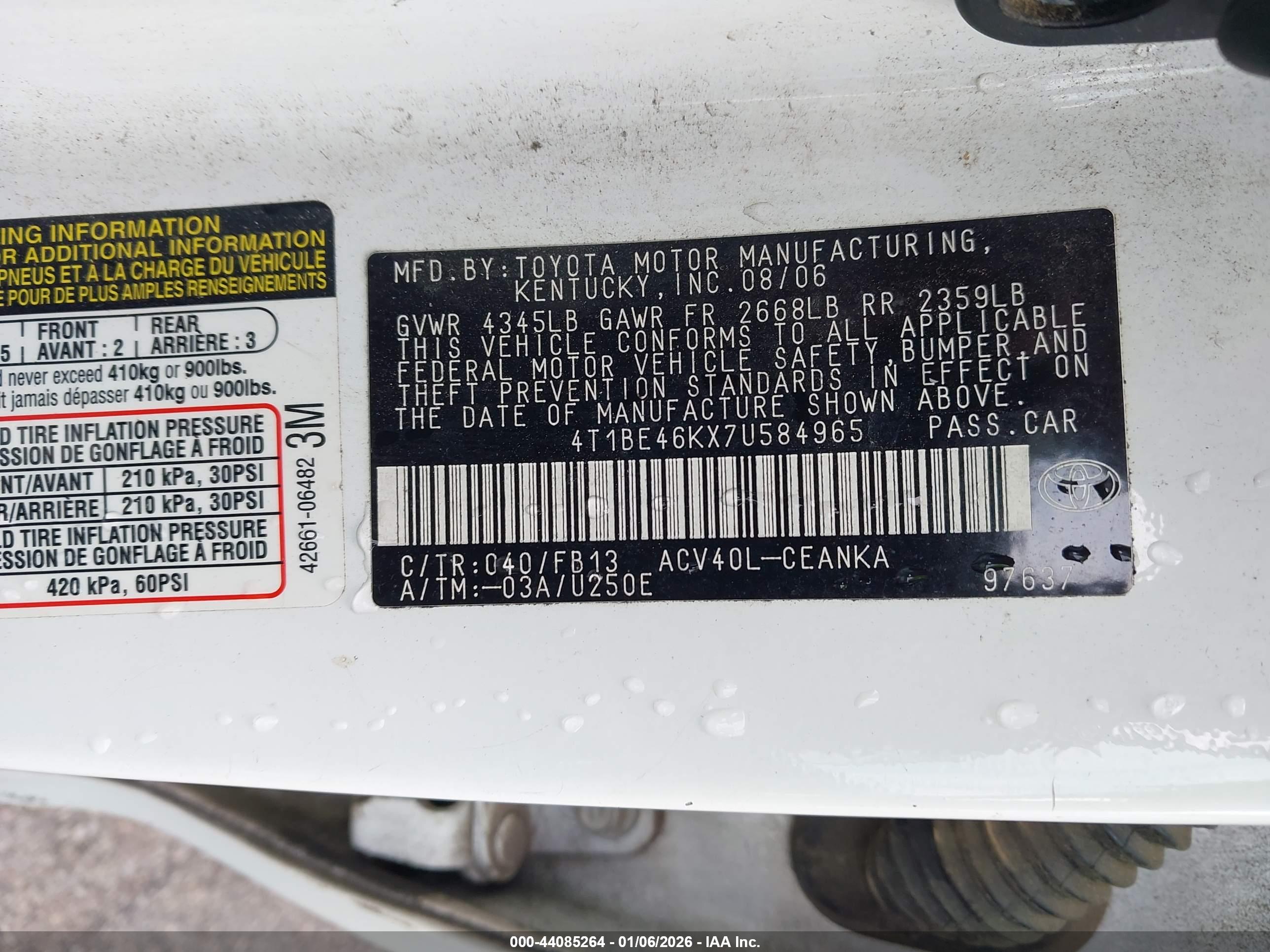 TOYOTA CAMRY image 9