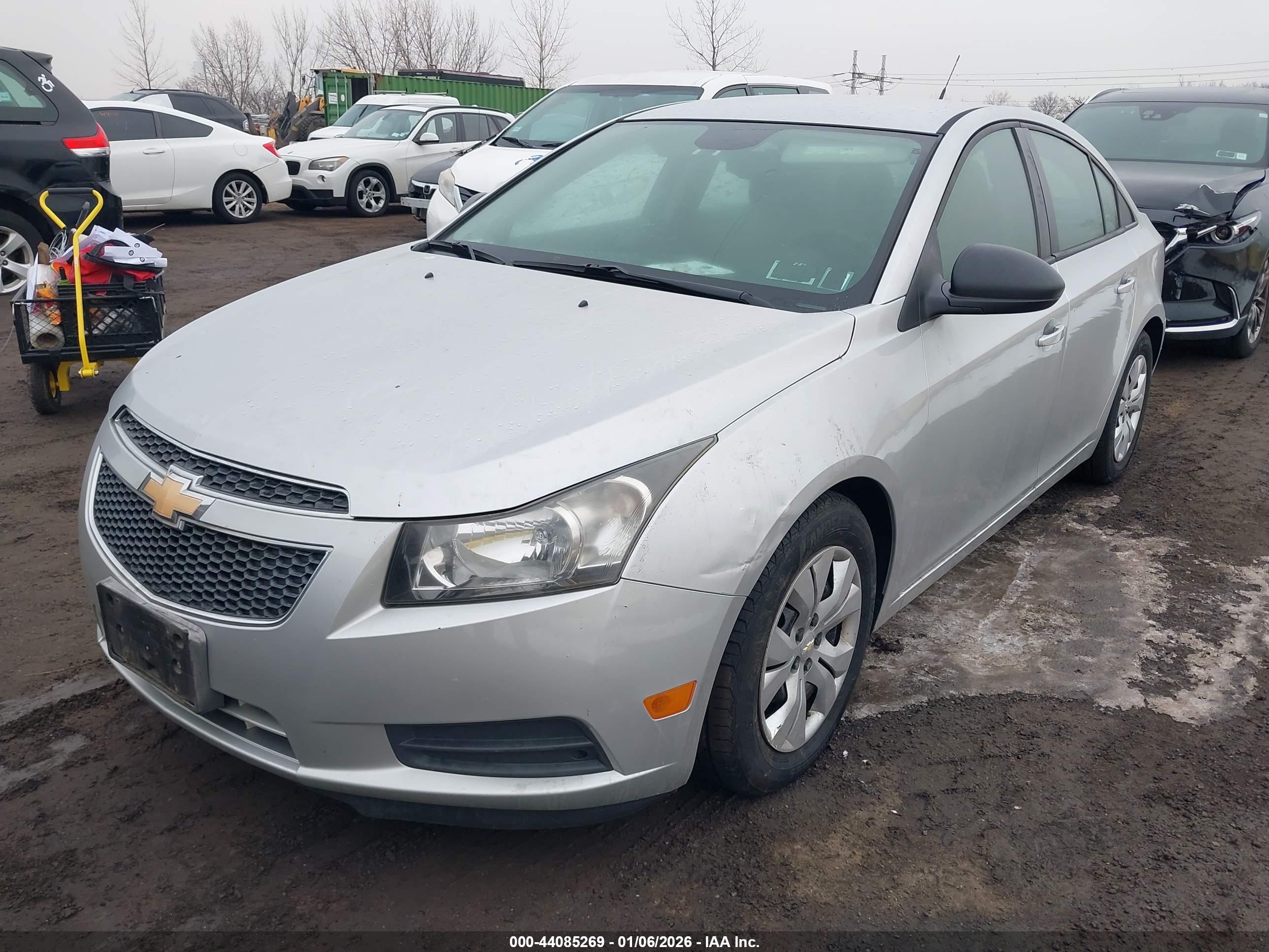 CHEVROLET CRUZE image 6