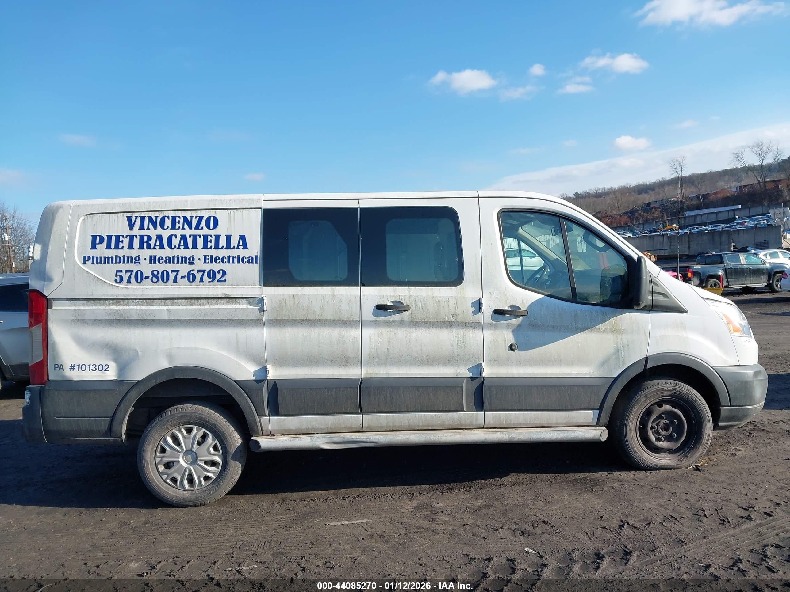 FORD TRANSIT-250 image 6