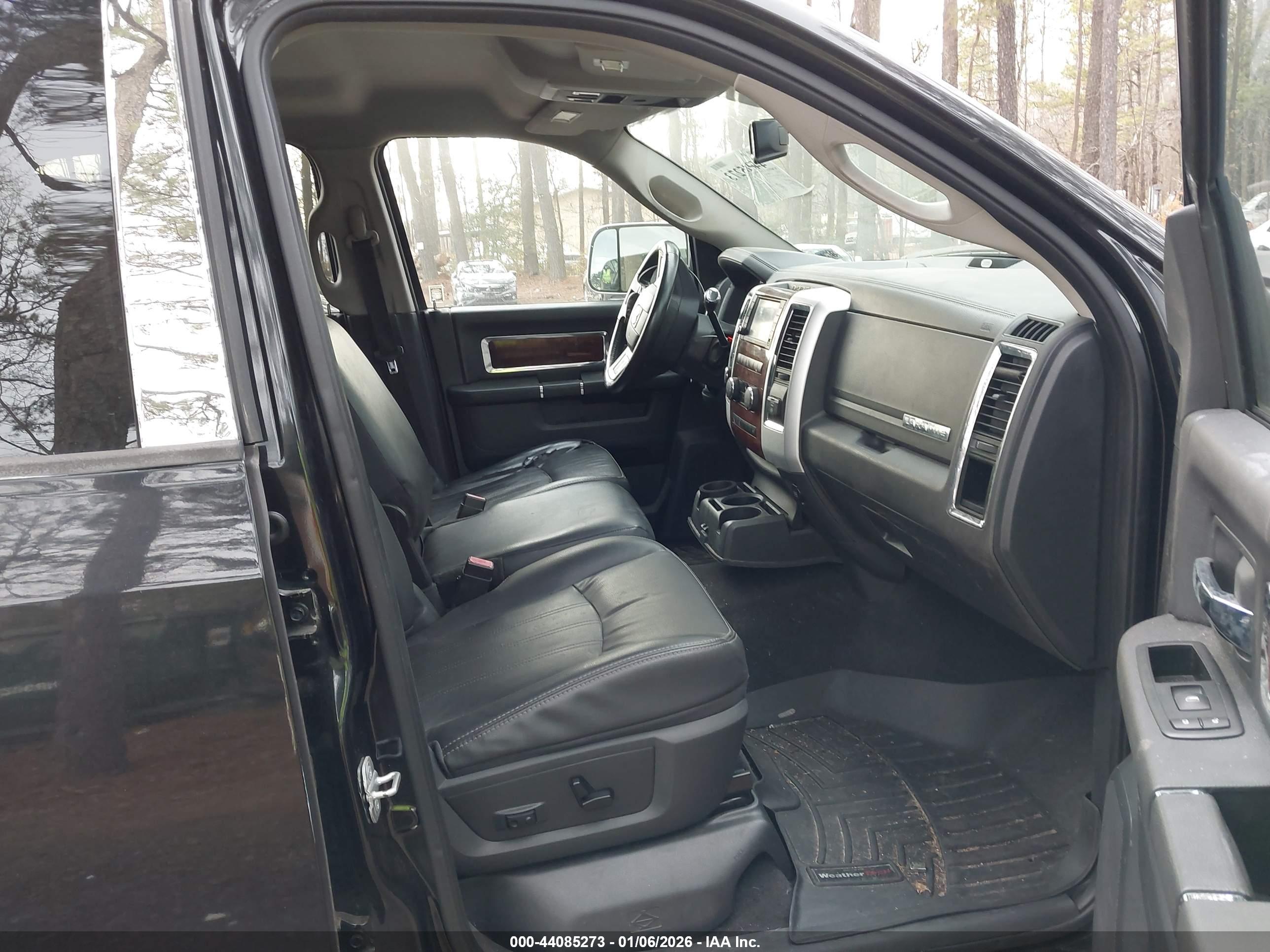 DODGE RAM image 5