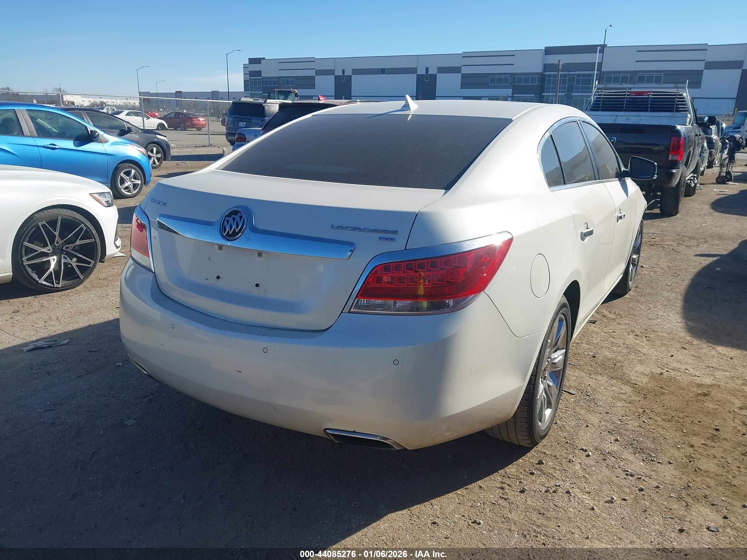 BUICK LACROSSE image 4