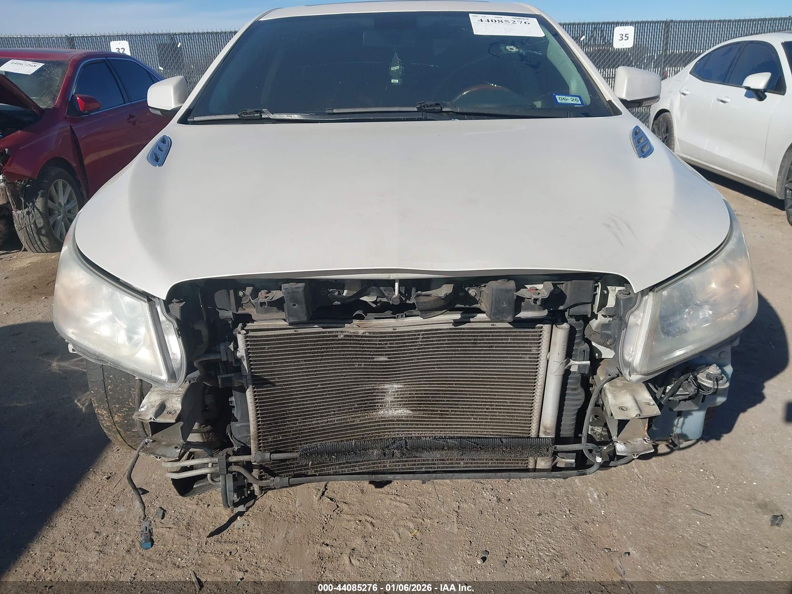 BUICK LACROSSE image 6