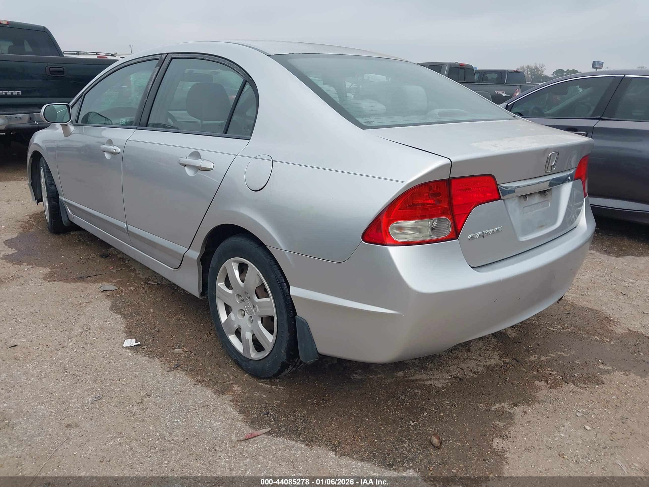 HONDA CIVIC image 3