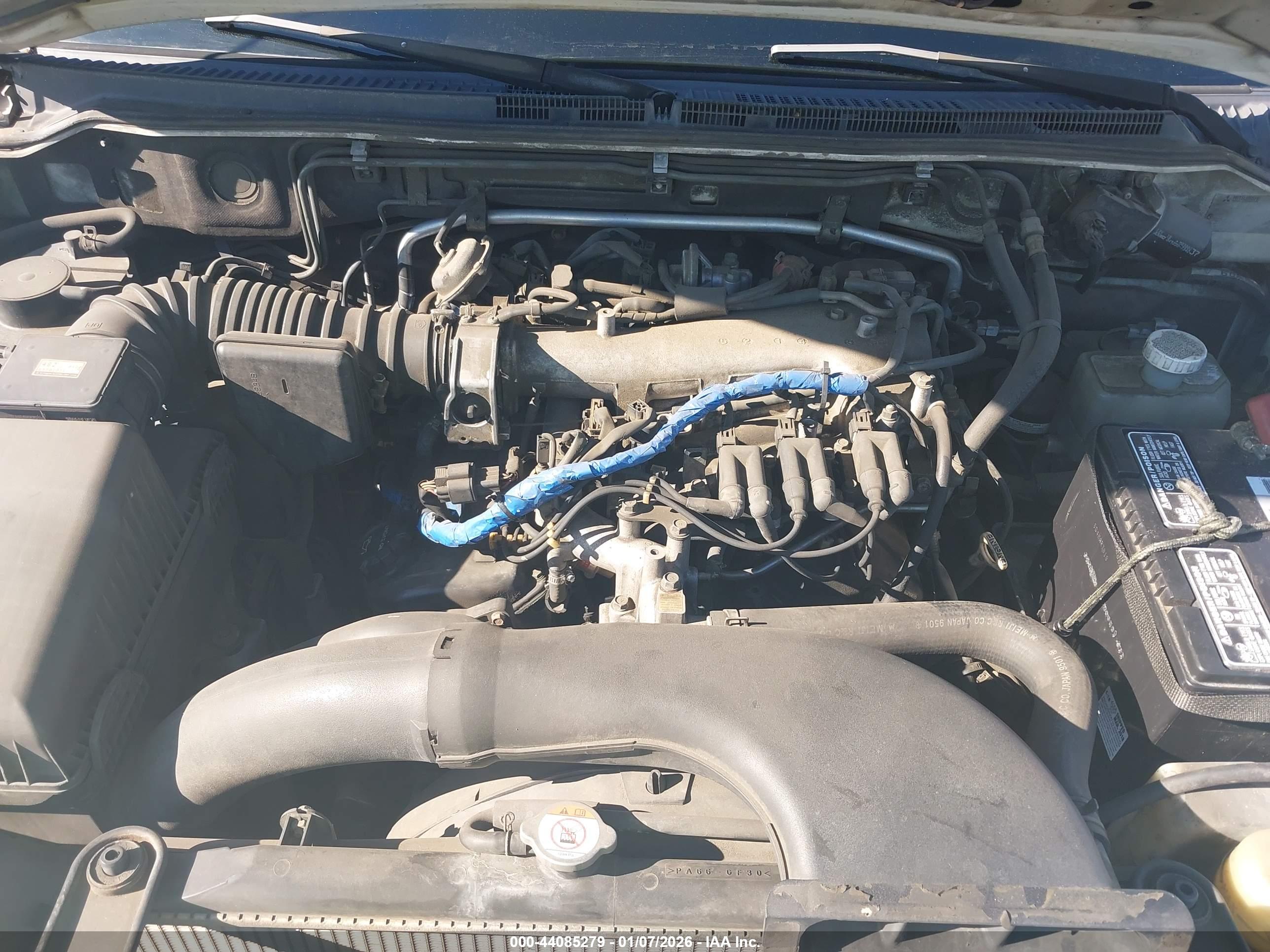 MITSUBISHI MONTERO image 10