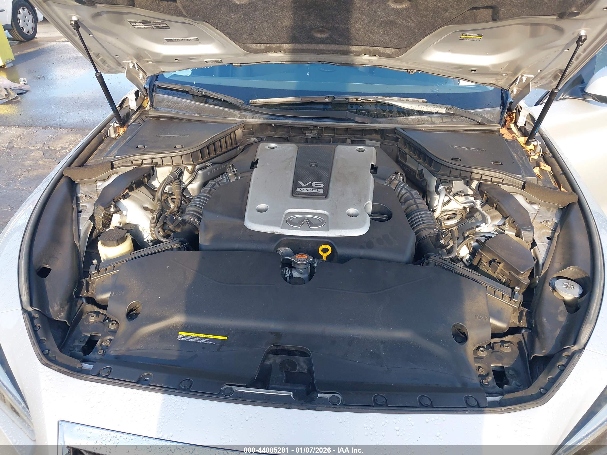 INFINITI Q50 image 10