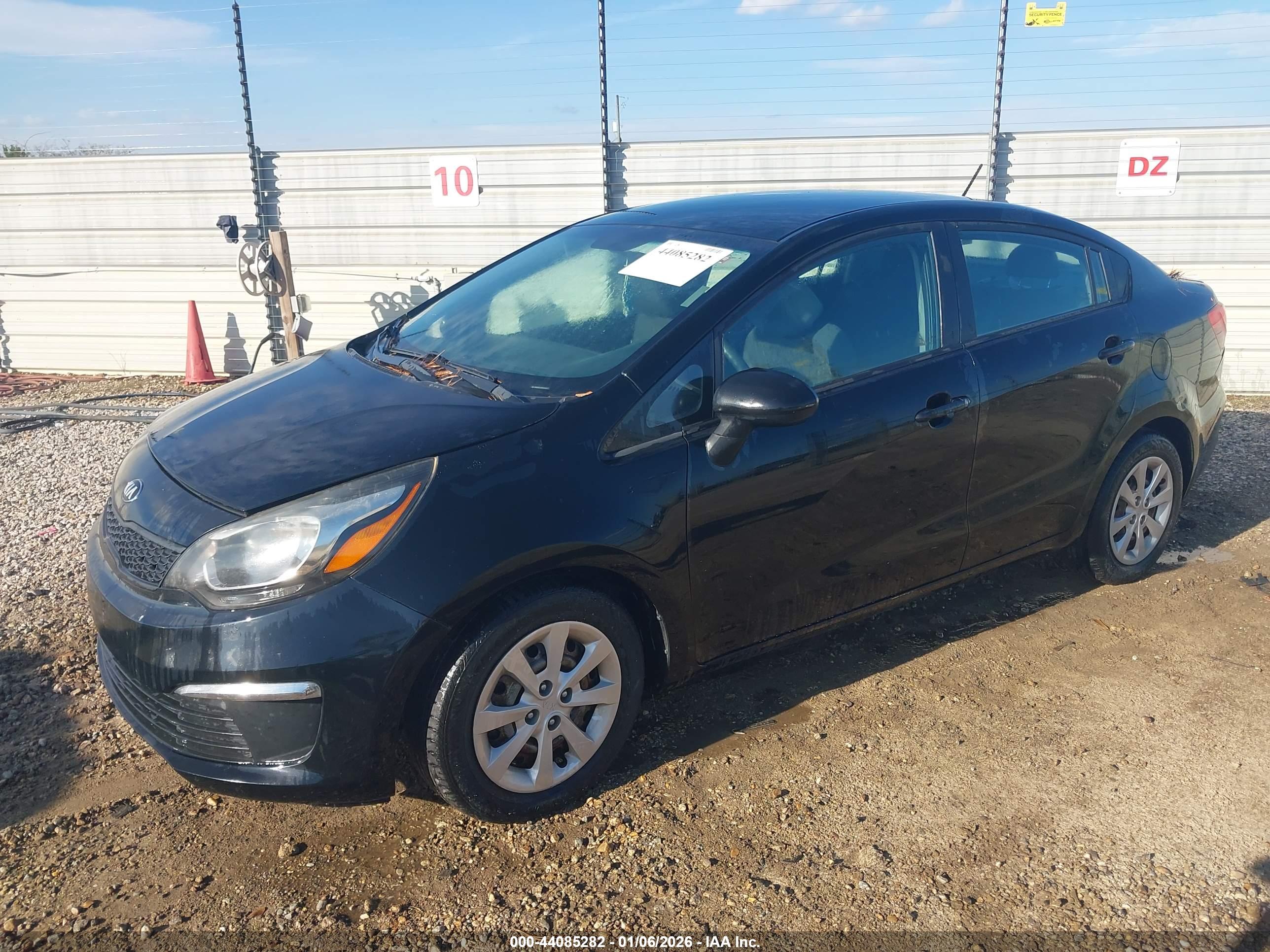 KIA RIO image 2