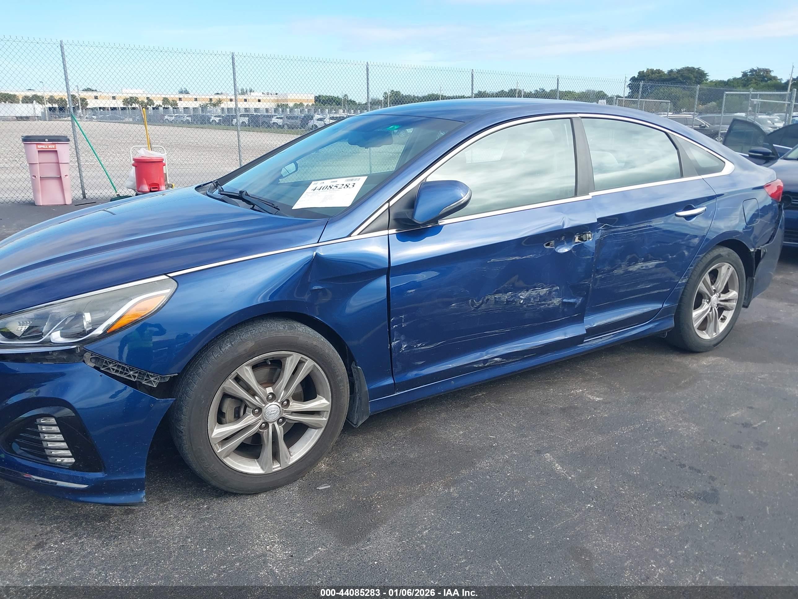 HYUNDAI SONATA image 6