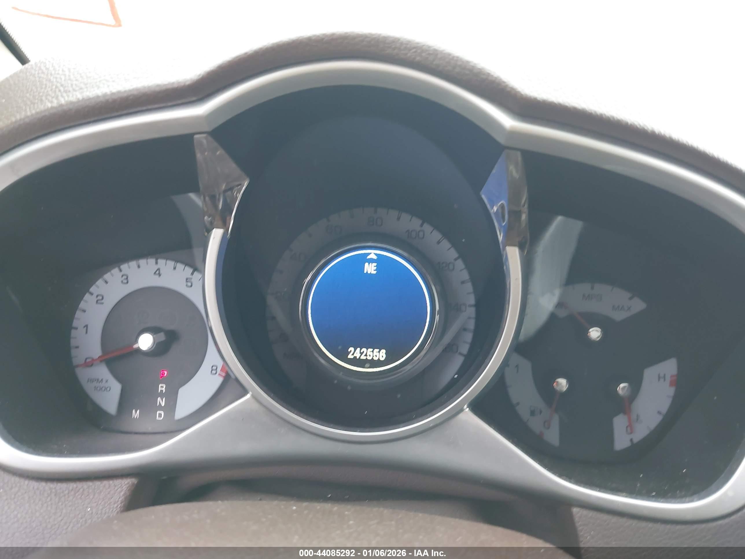 CADILLAC SRX image 7