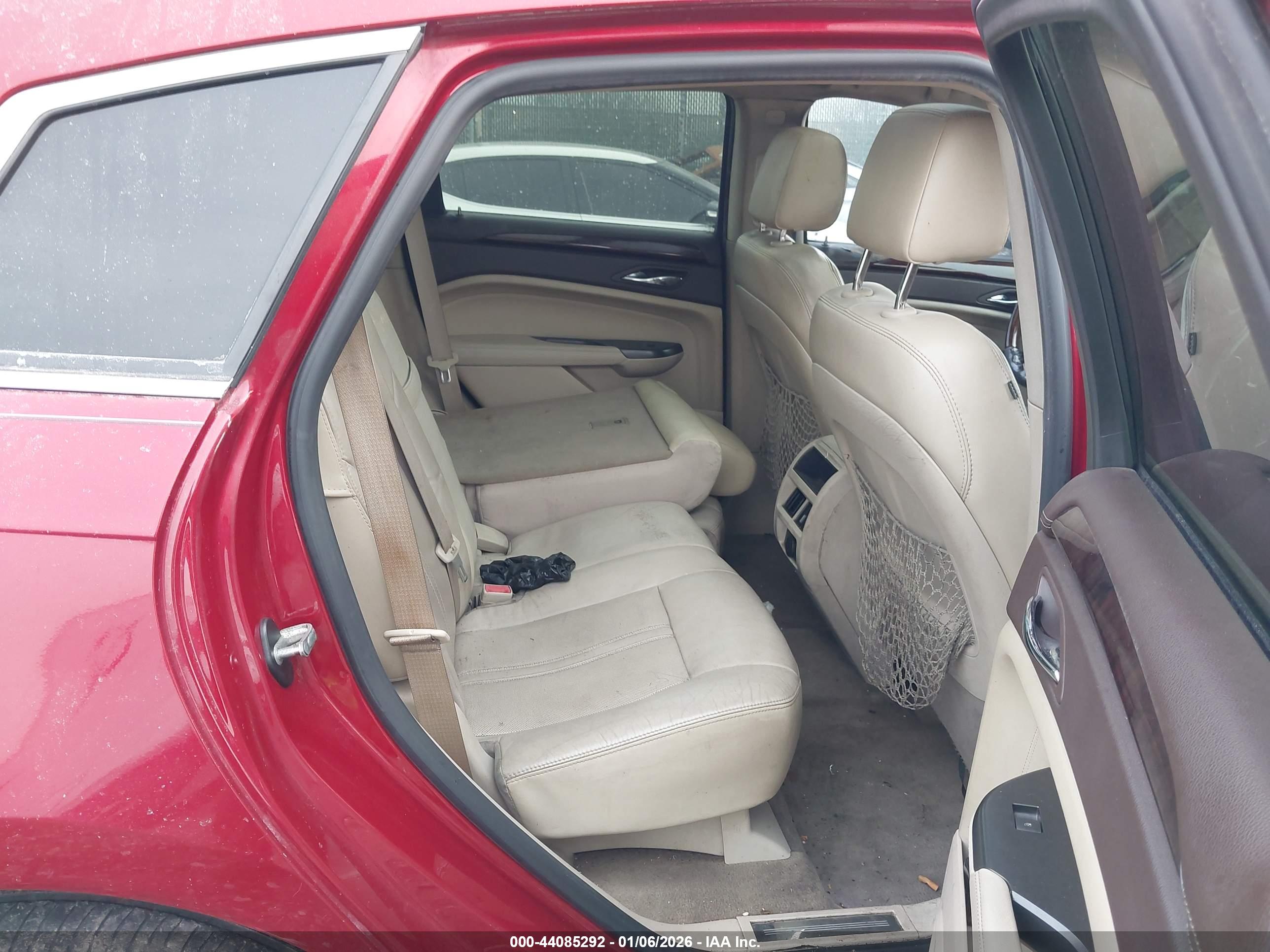 CADILLAC SRX image 8