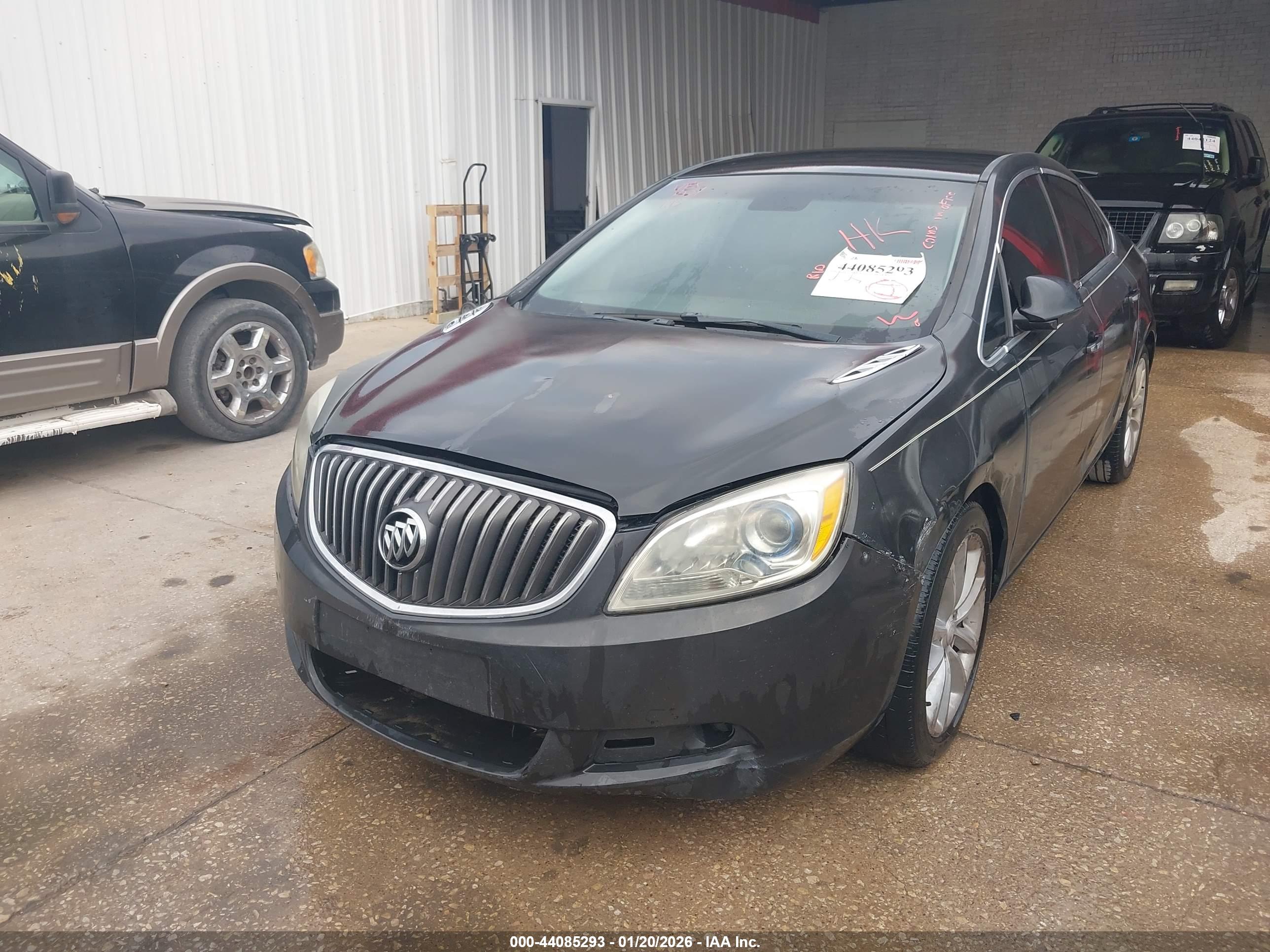 BUICK VERANO image 6