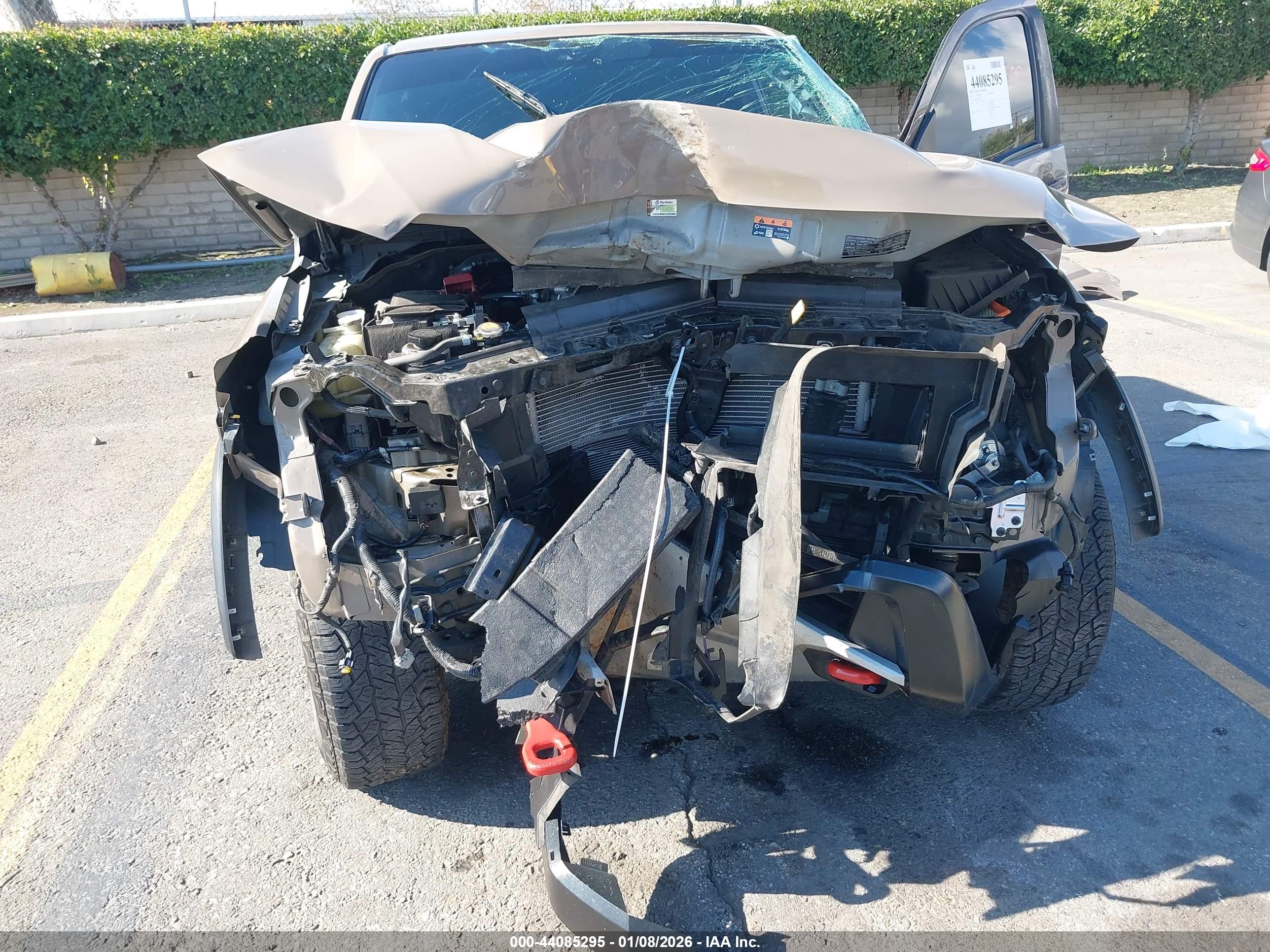 NISSAN FRONTIER image 6