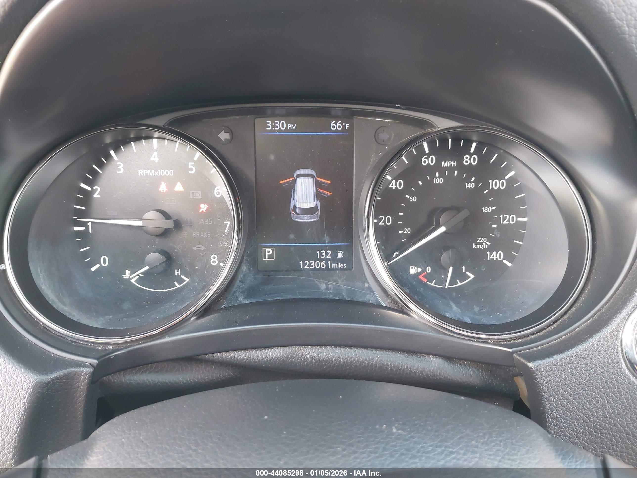 NISSAN ROGUE image 7