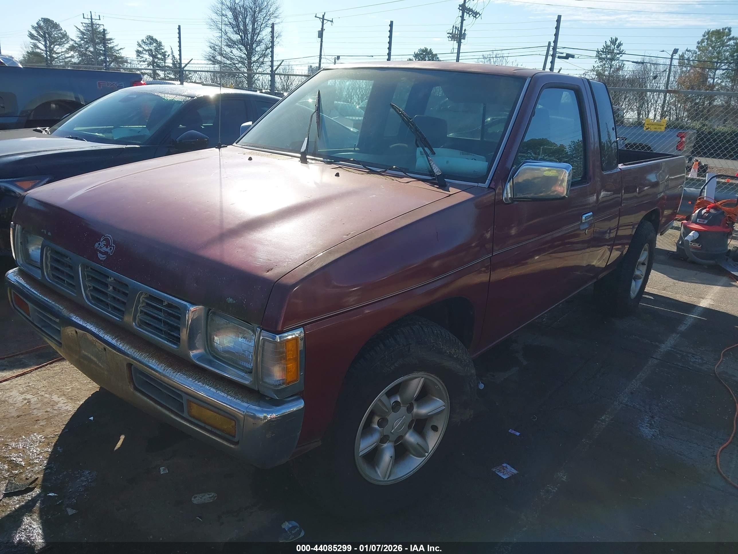 NISSAN TRUCK image 2